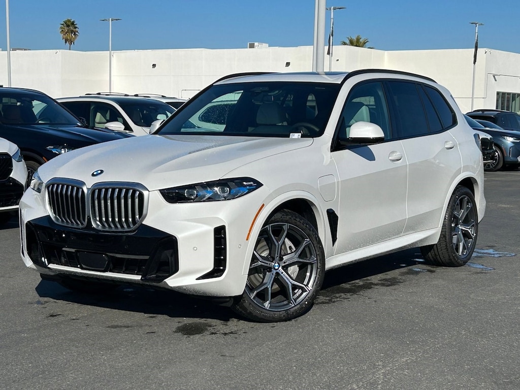 New 2026 BMW X5 PHEV xDrive50e SUV