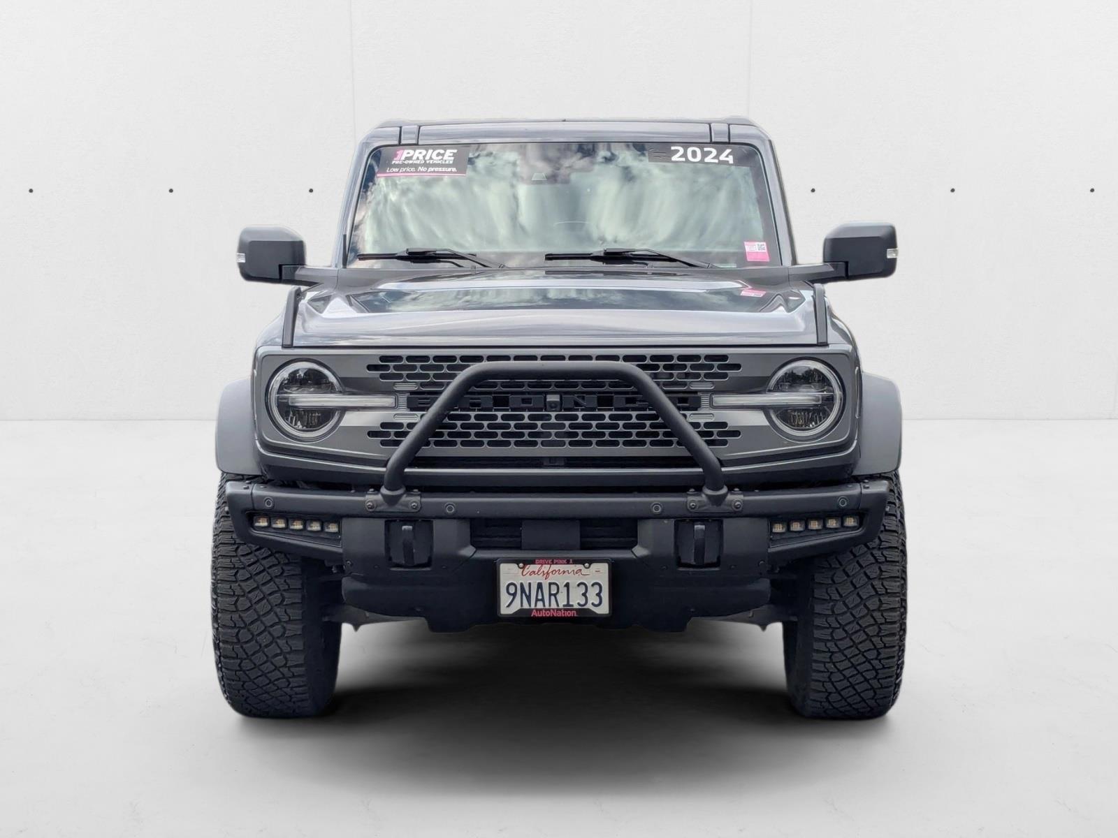 2024 Ford Bronco Badlands photo 2