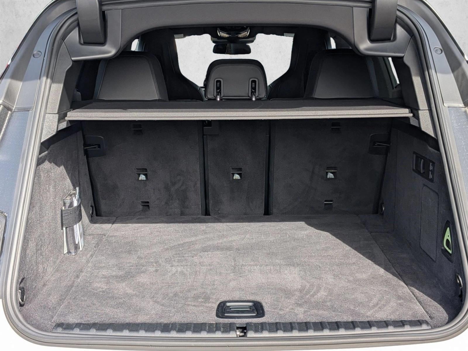 2023 BMW iX xDrive50 photo 6