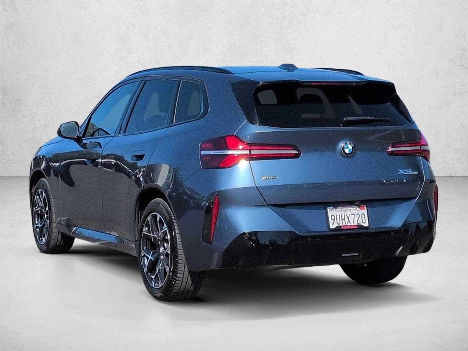 2025 BMW X3 30 xDrive photo 3