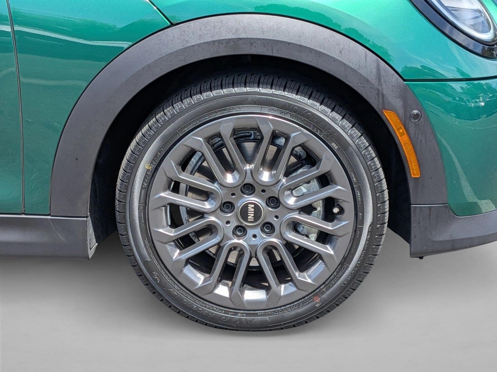 2025 MINI Hardtop 2 Door Base - Photo 21