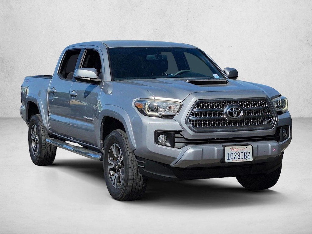 Used 2016 Toyota Tacoma Truck Double Cab