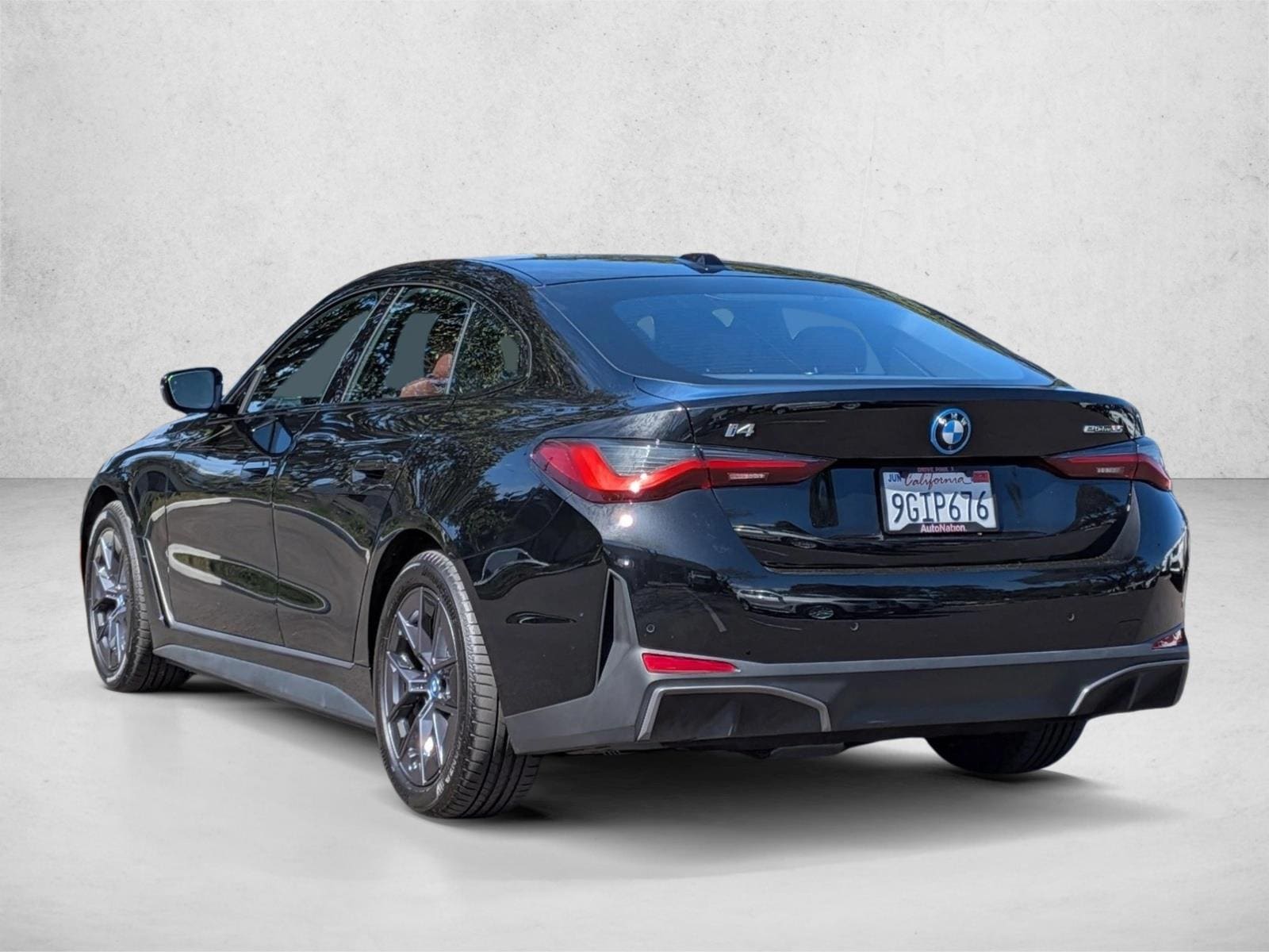 2023 BMW i4 eDrive35 photo 3