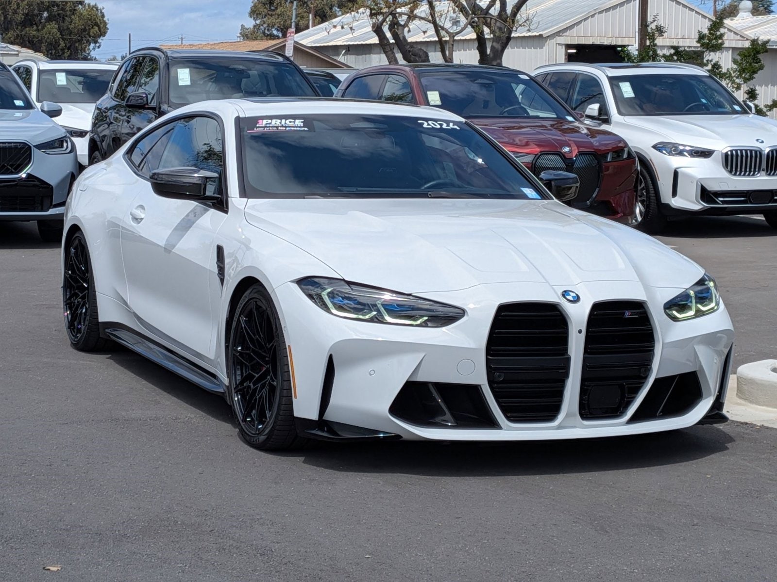 2024 BMW M4 Competition xDrive photo 2