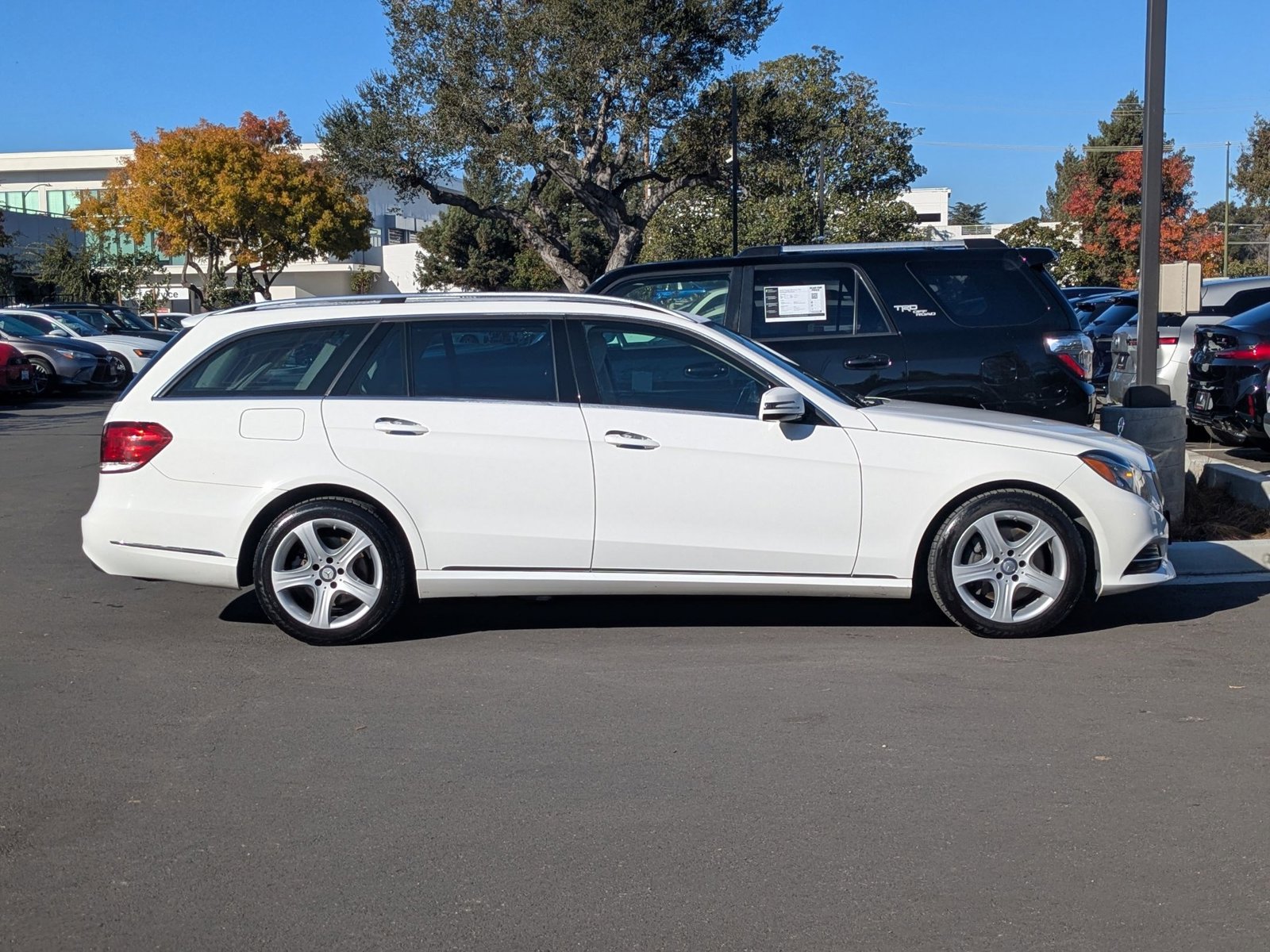 2014 Mercedes Benz E 350 4MATIC Wagon photo 4