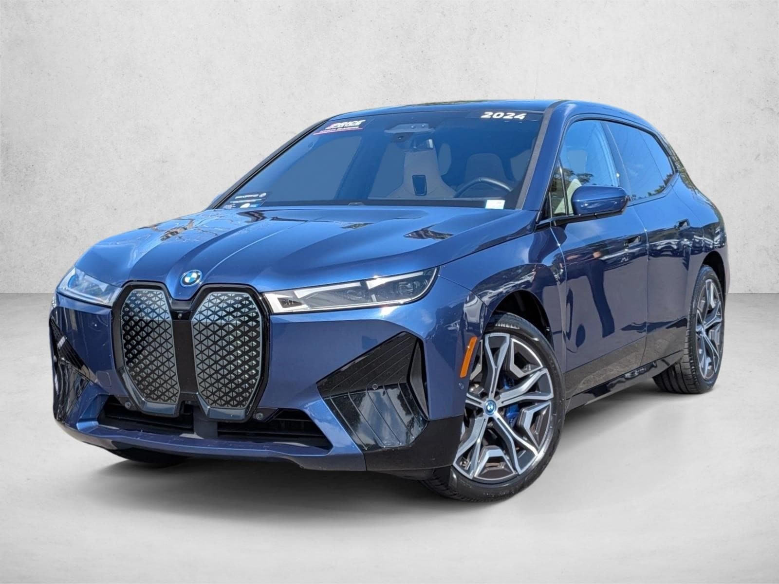 2024 BMW iX xDrive50's photo