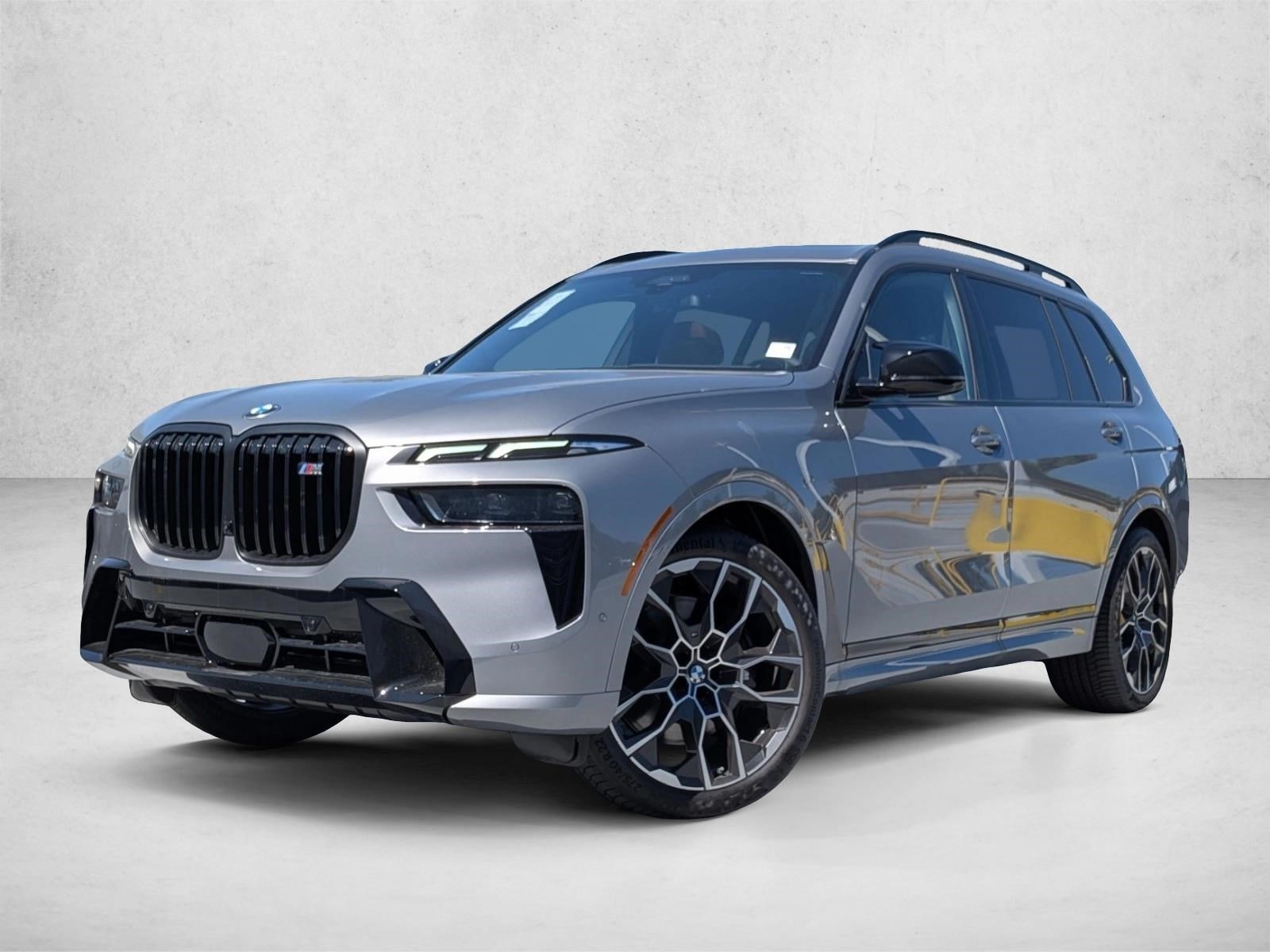 2026 BMW X7 M60i's photo