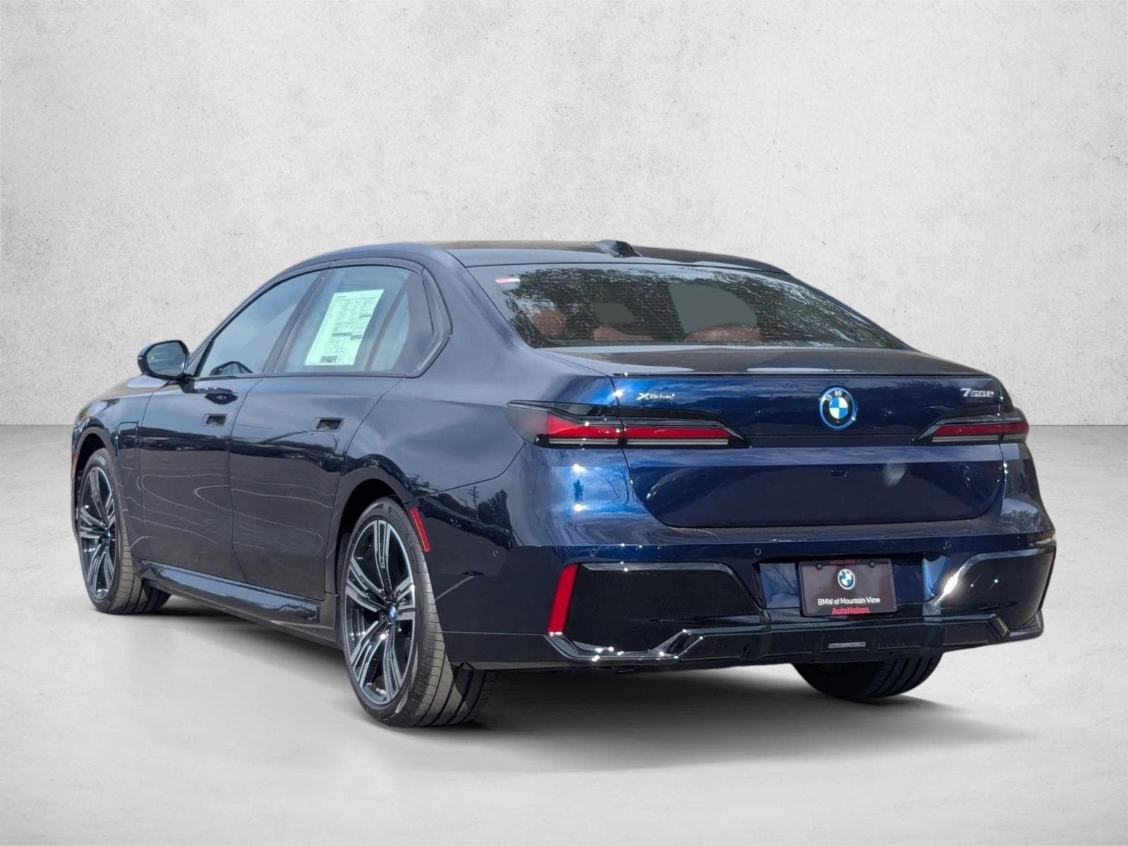 2026 BMW 7 Series 750e - Photo 8