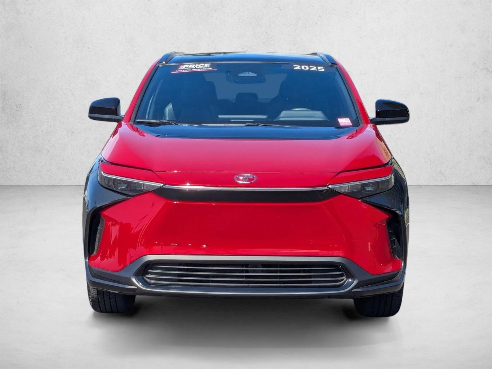2025 Toyota bZ4X XLE photo 2