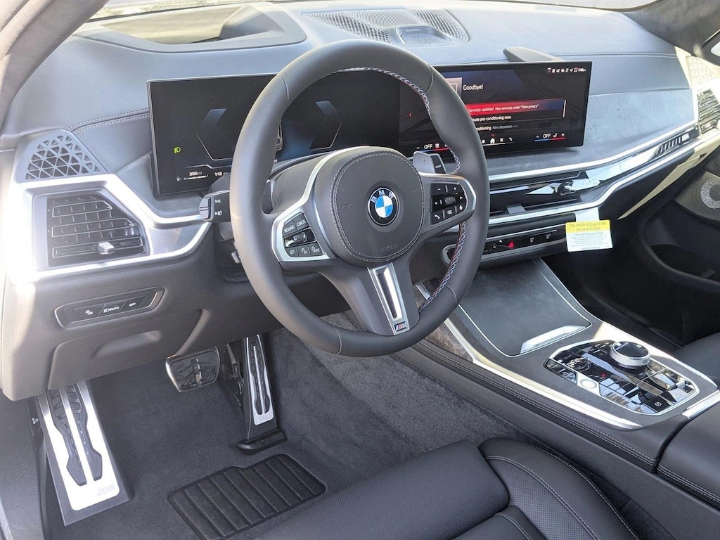 New 2026 BMW X7 M60i SUV