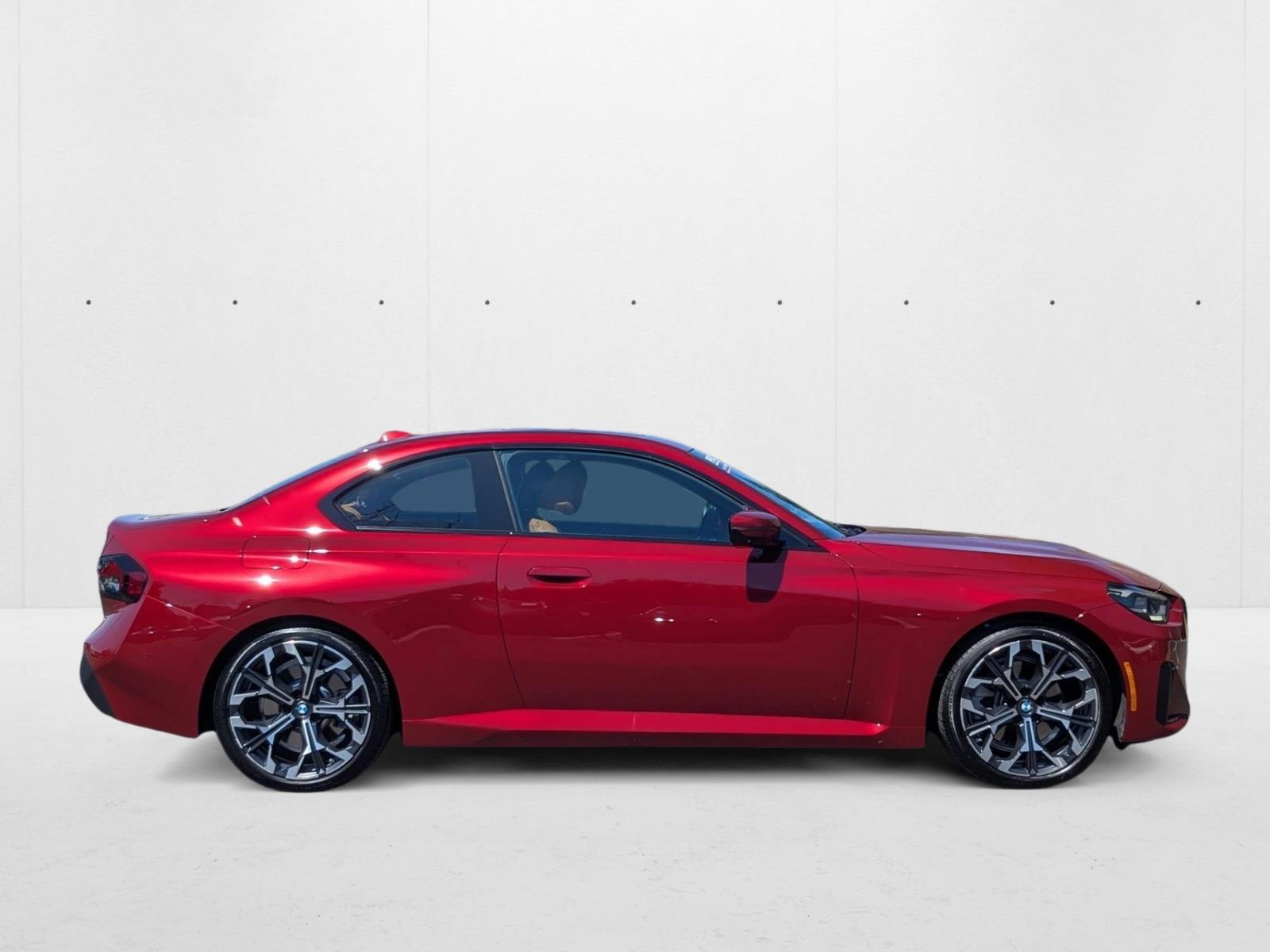 2025 Bmw 230i Coupe photo 4