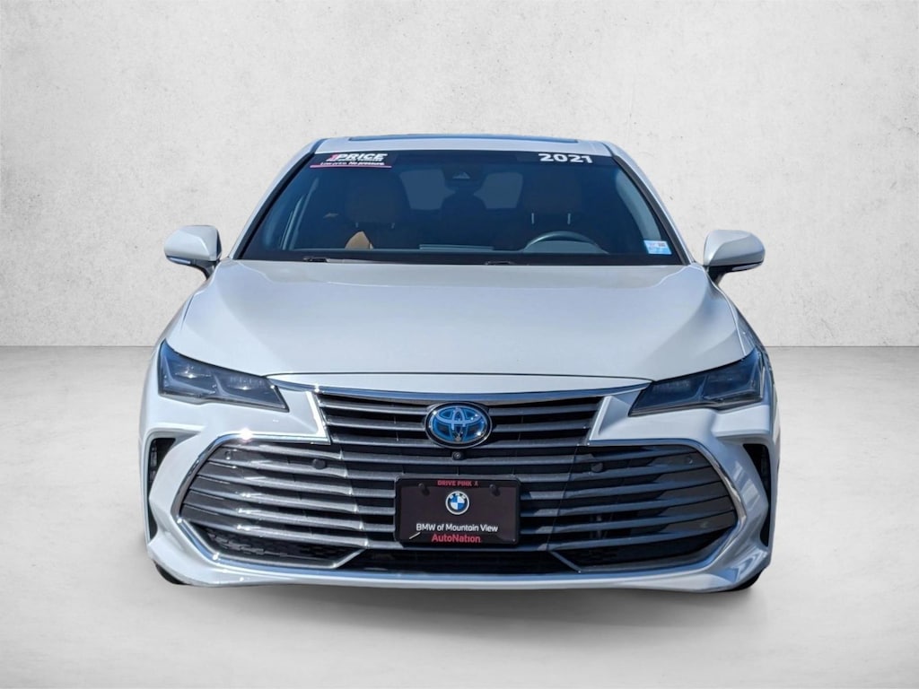 Used 2021 Toyota Avalon Hybrid Limited Sedan