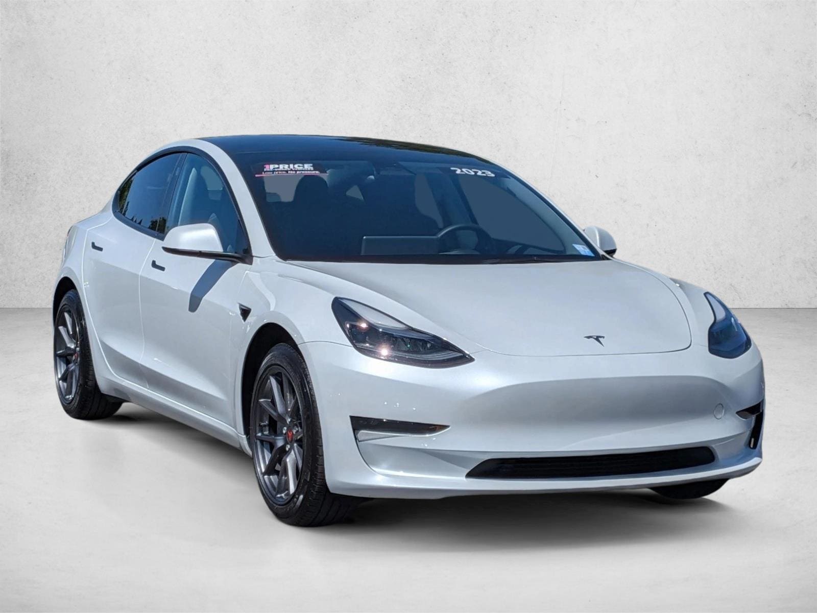 2023 Tesla Model 3 Base photo 2