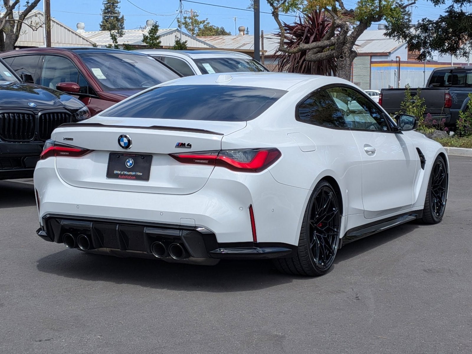 2024 BMW M4 Competition xDrive photo 4