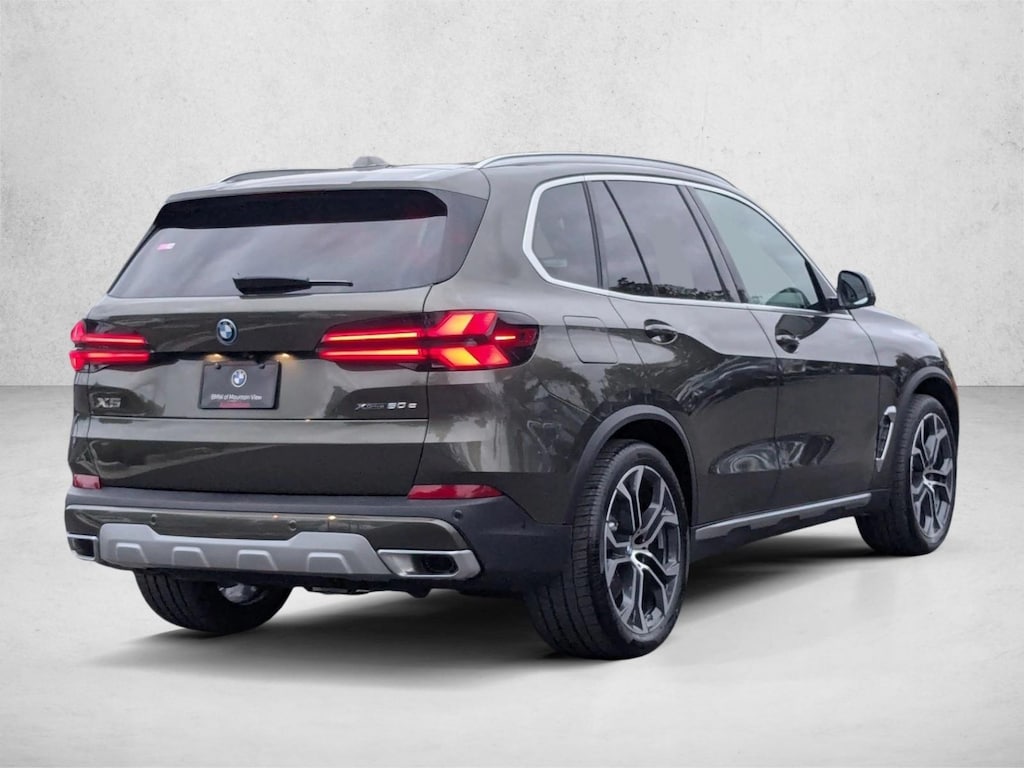 New 2026 BMW X5 PHEV xDrive50e SUV