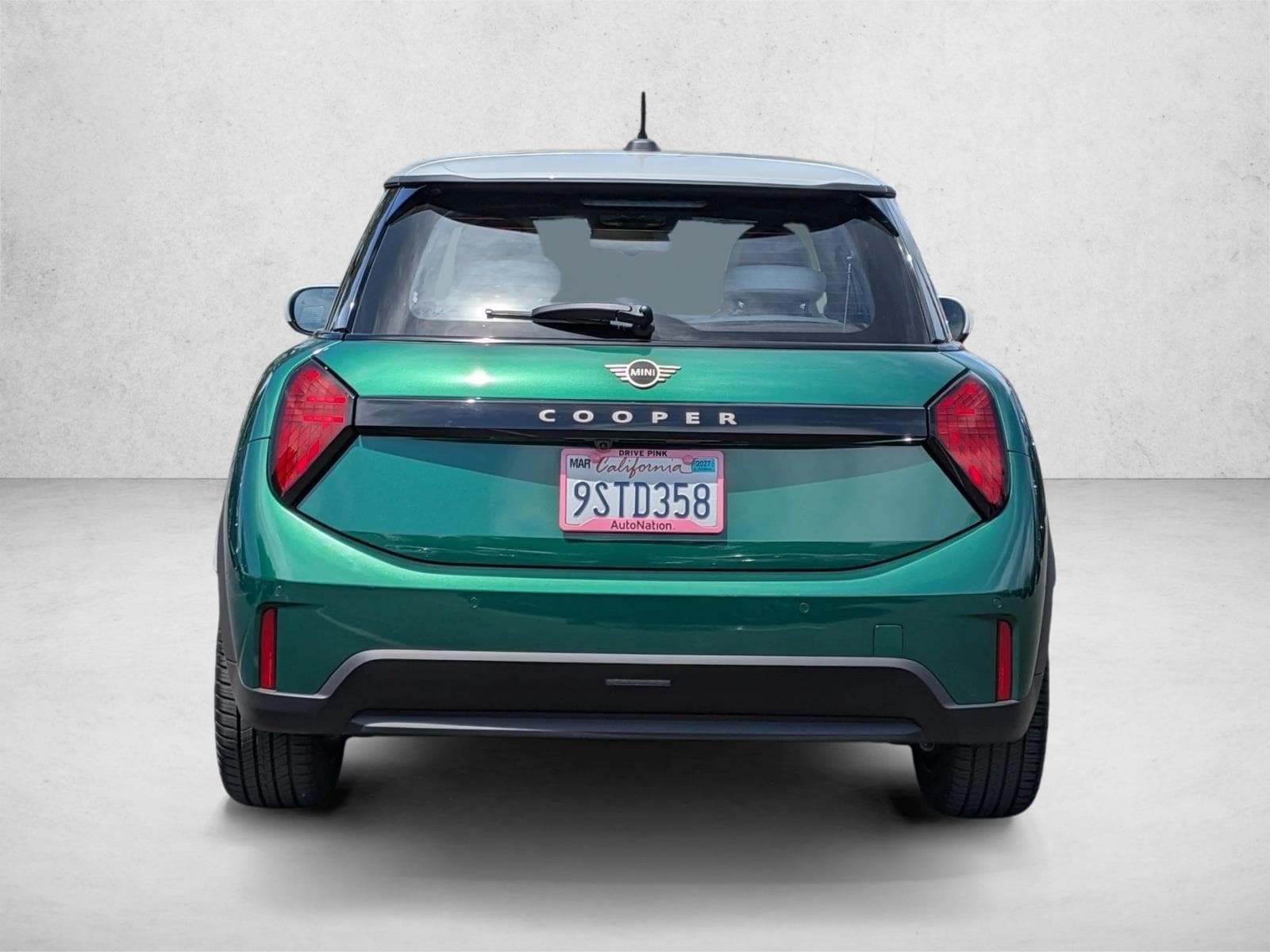 2025 MINI Hardtop 2 Door Base - Photo 7