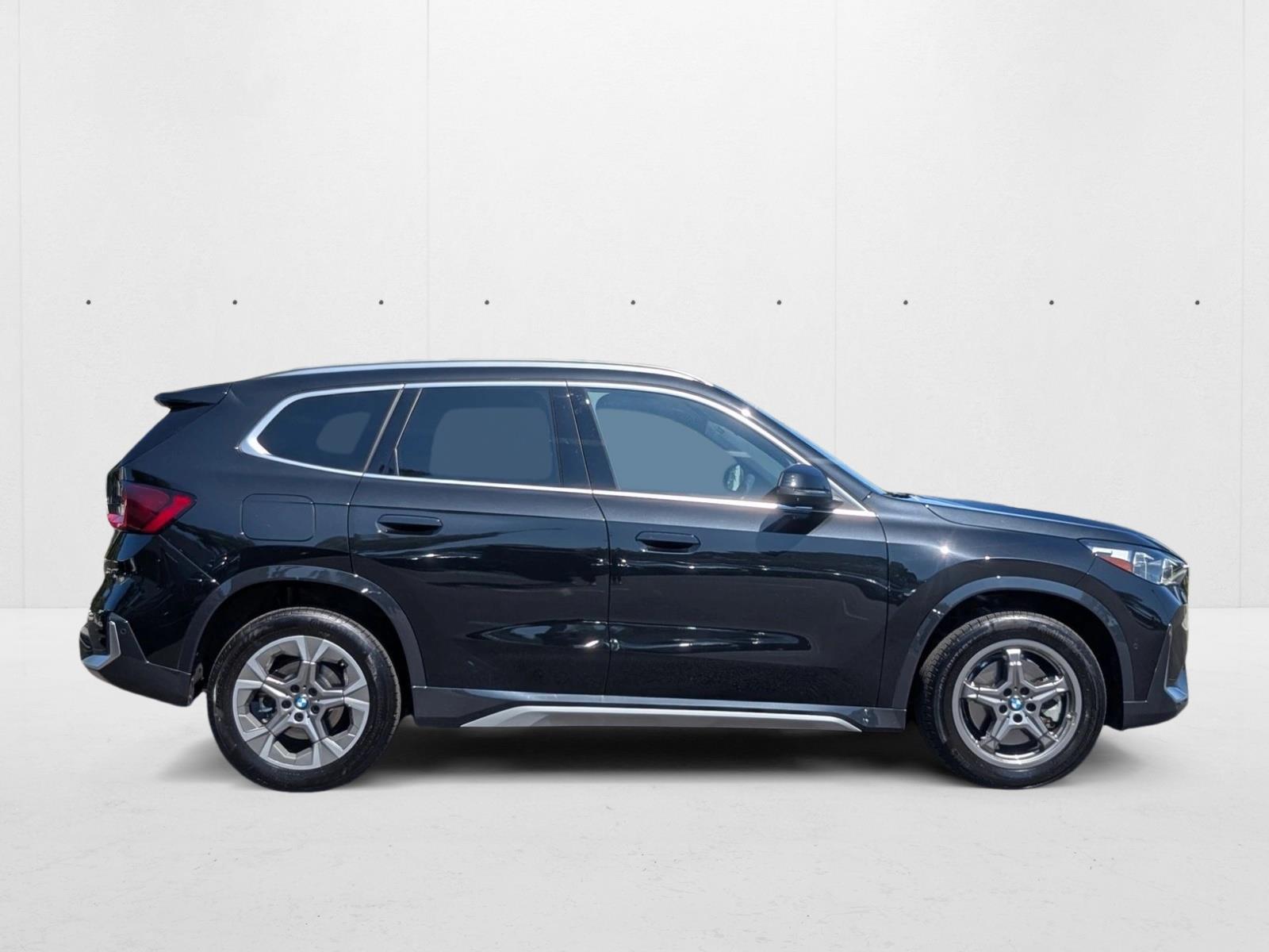 2025 Bmw X1 XDrive28i photo 3