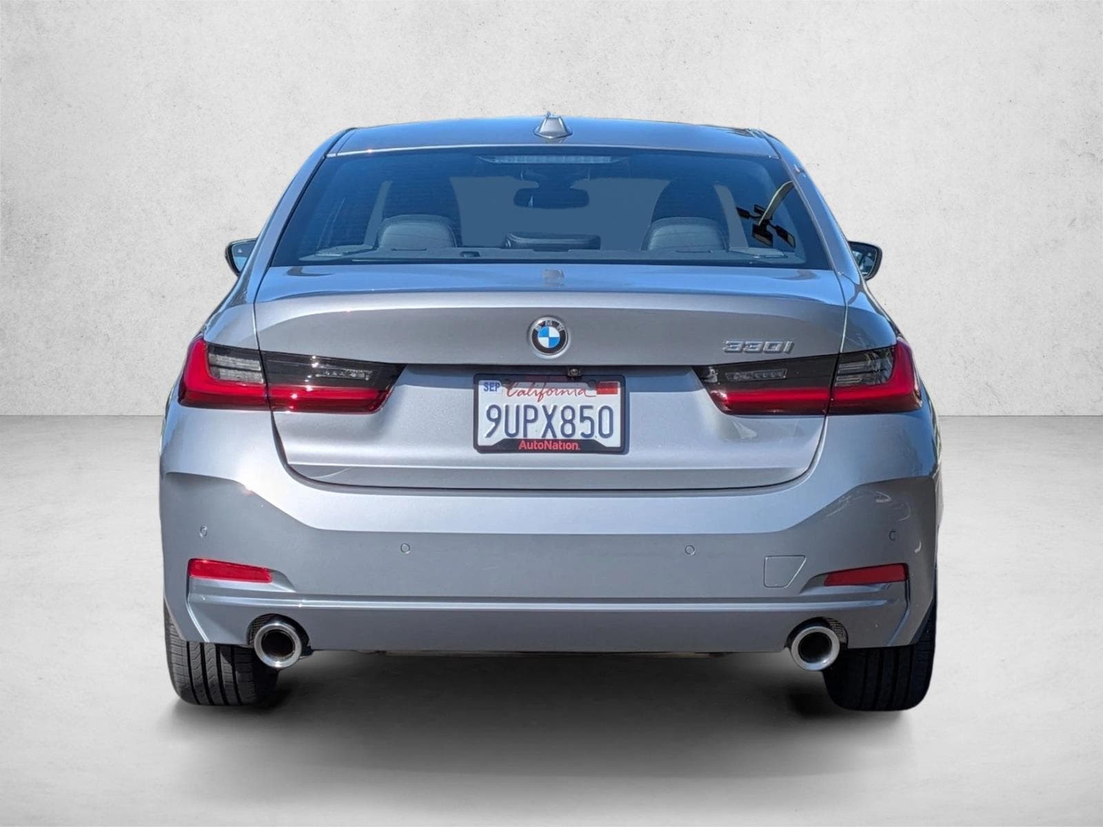 2025 BMW 3 Series photo 6