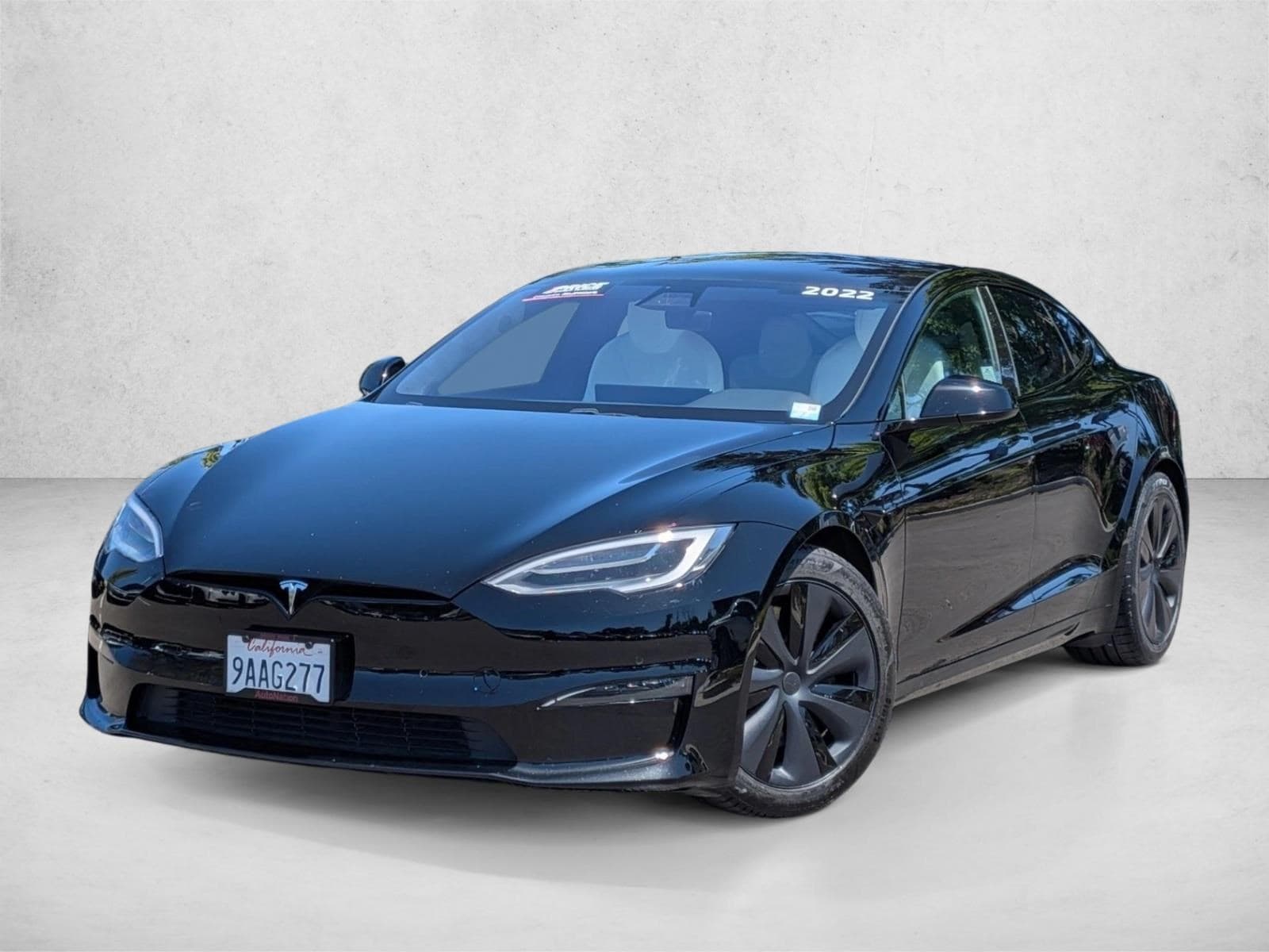 2022 Tesla Model S Plaid's photo