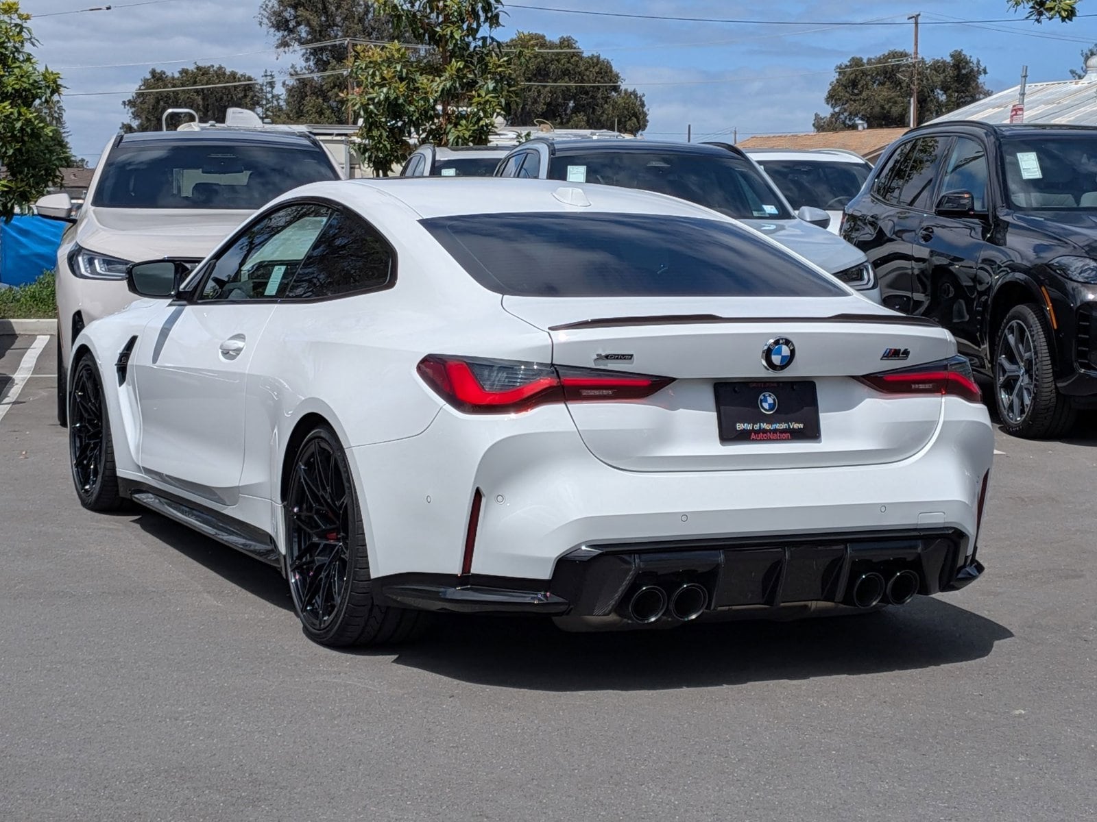 2024 BMW M4 Competition xDrive photo 3