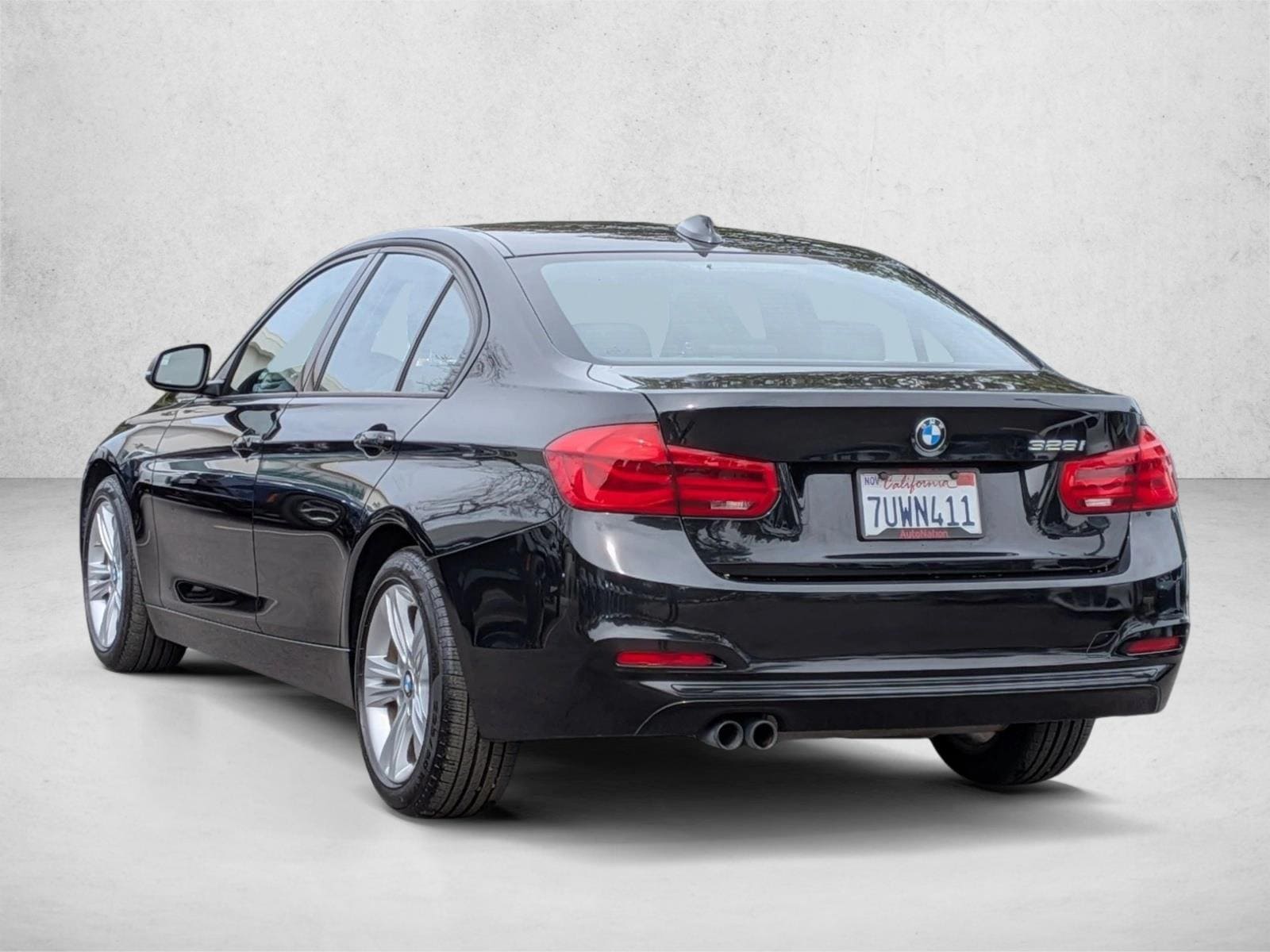 2016 BMW 328i photo 3