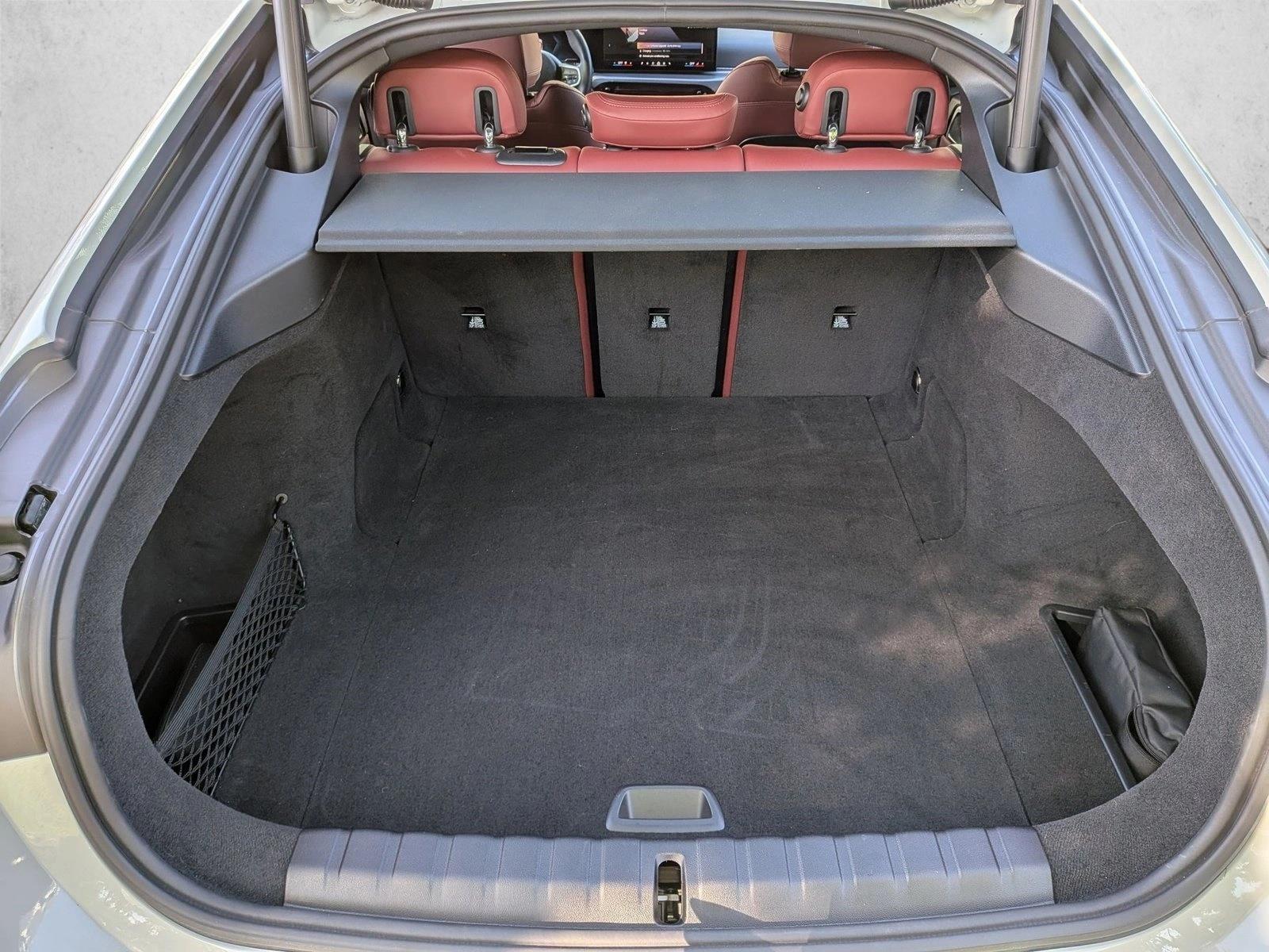 2025 BMW i4 eDrive40 photo 5