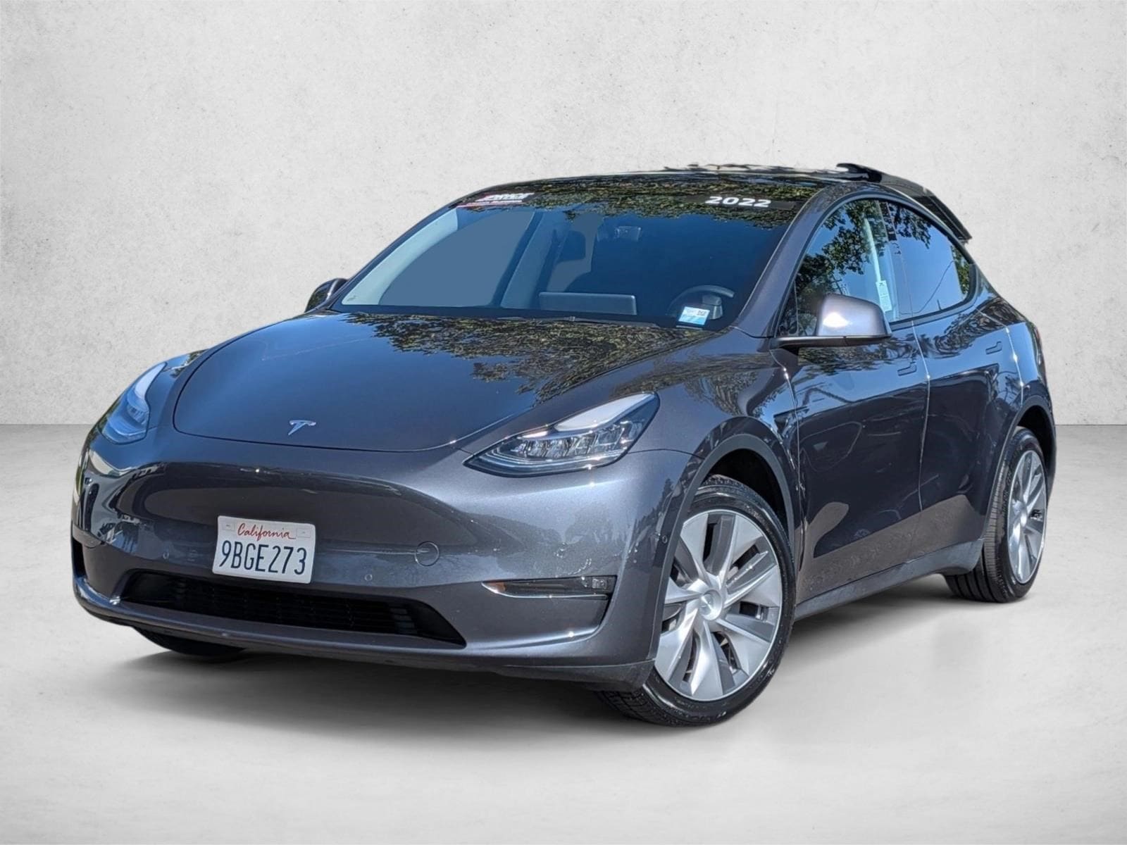 2022 Tesla Model Y Long Range Dual Motor All-Wheel Drive's photo