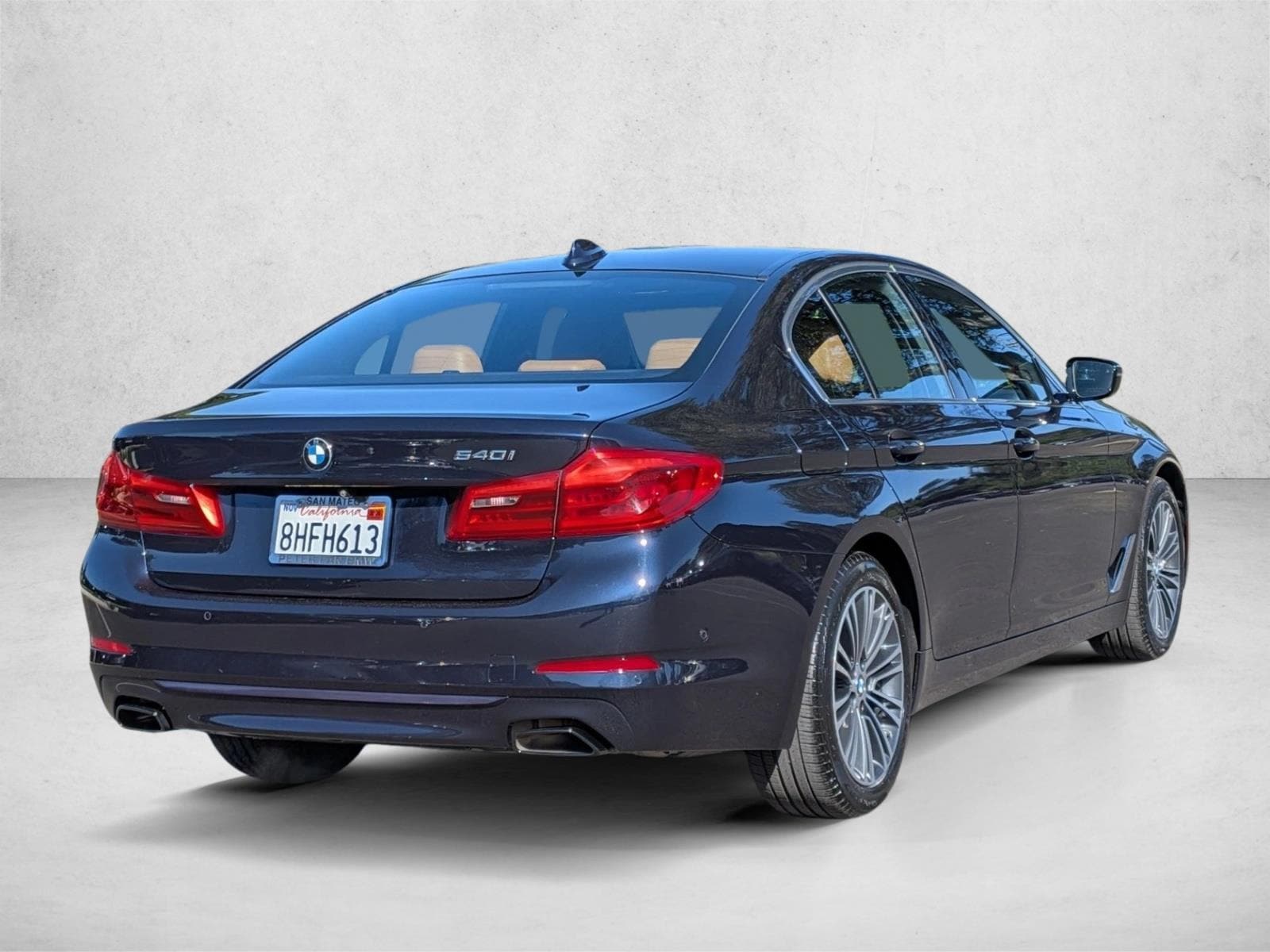 2019 BMW 540i photo 4