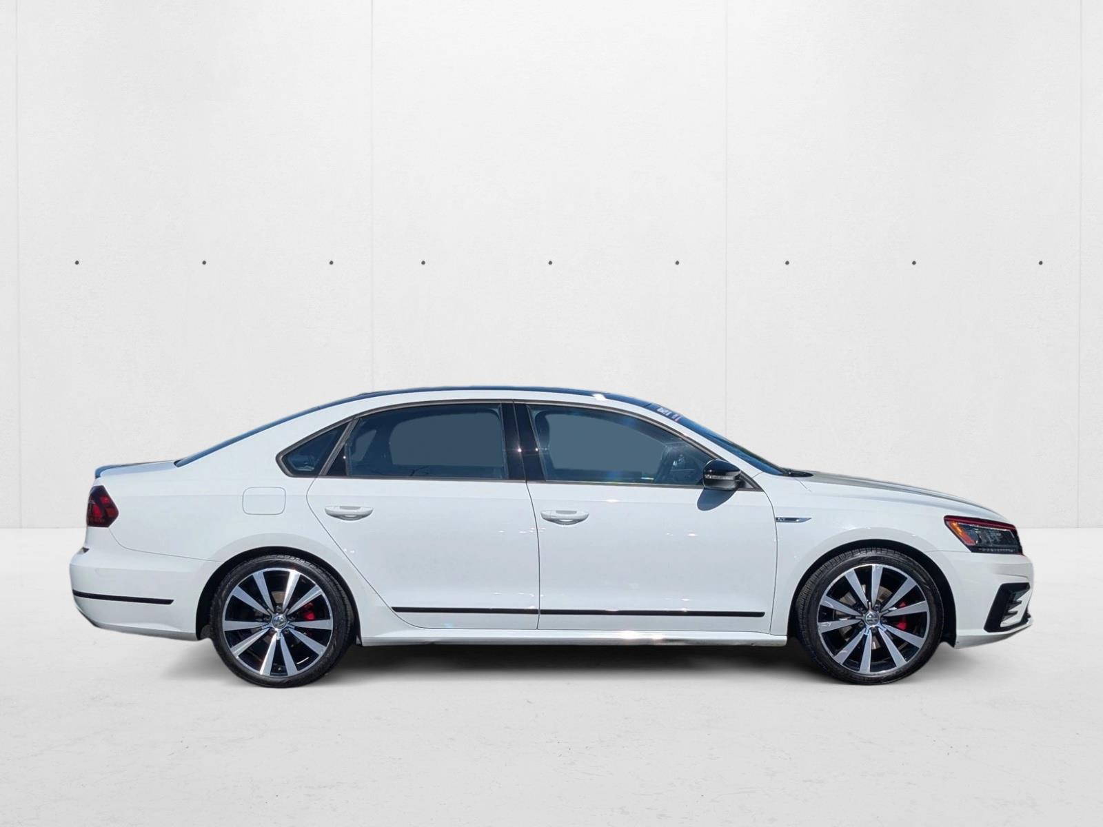 2018 Volkswagen Passat 3.6L V6 GT photo 4