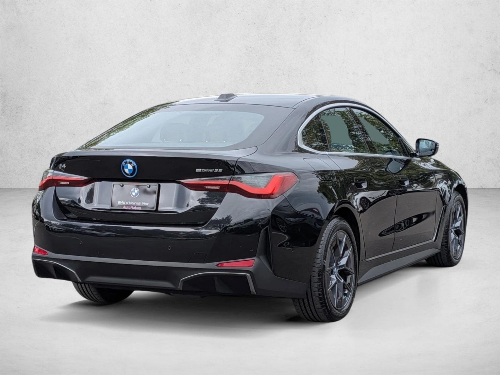 2024 BMW i4 eDrive35 photo 4