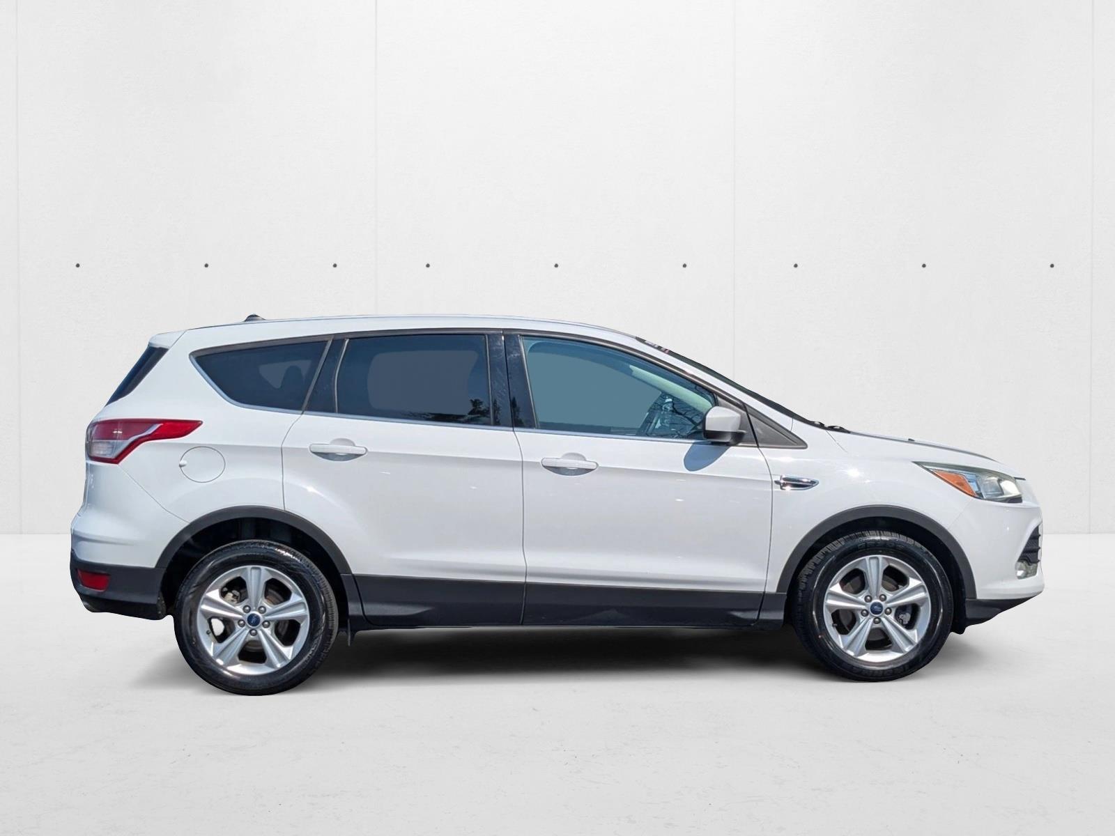 2015 Ford Escape SE photo 4