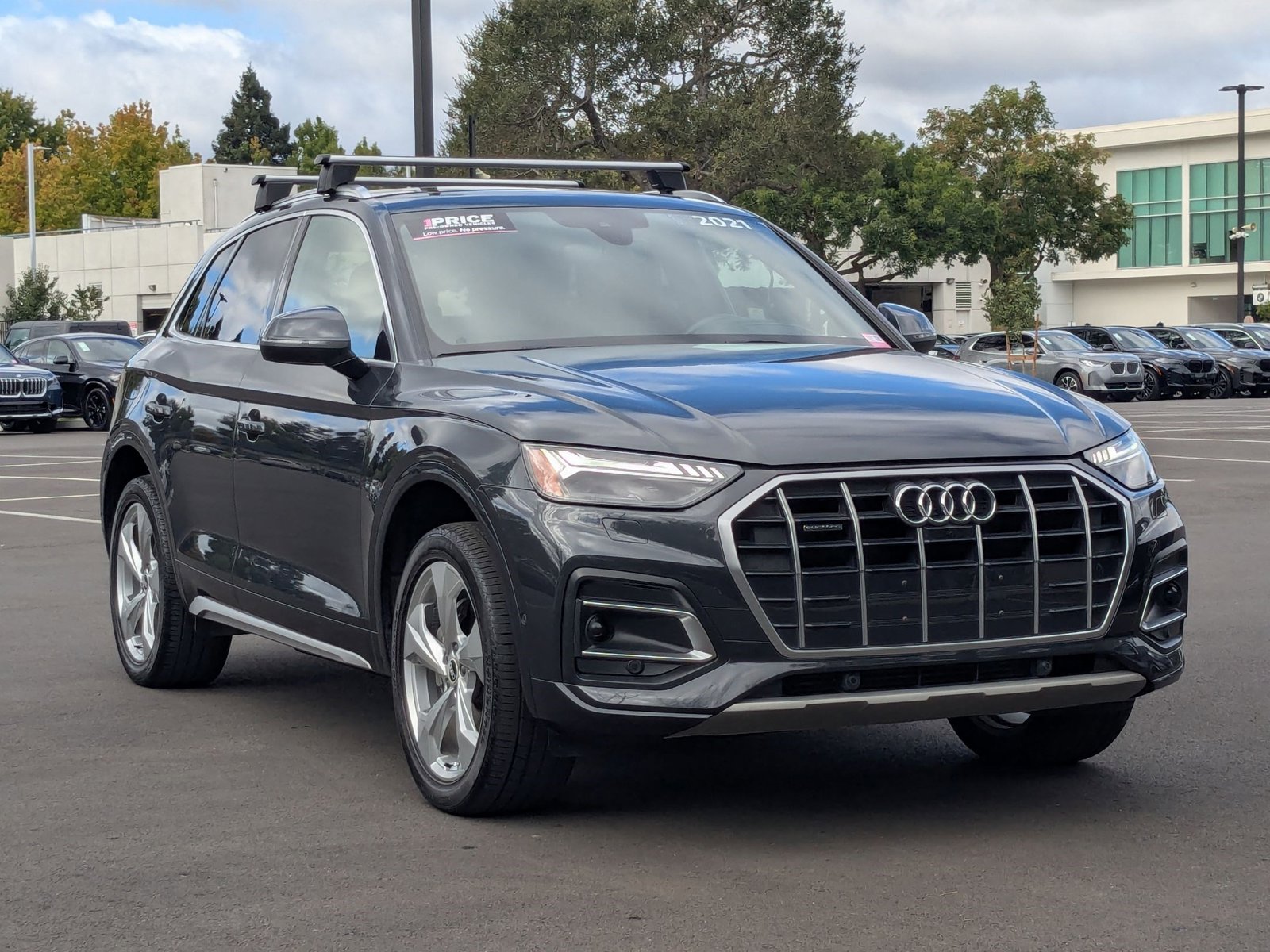 2021 Audi Q5 45 Premium photo 2