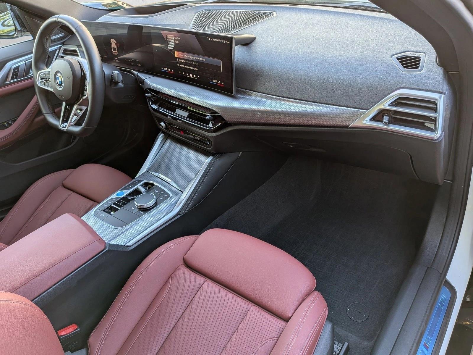 2025 BMW i4 40 - Photo 23