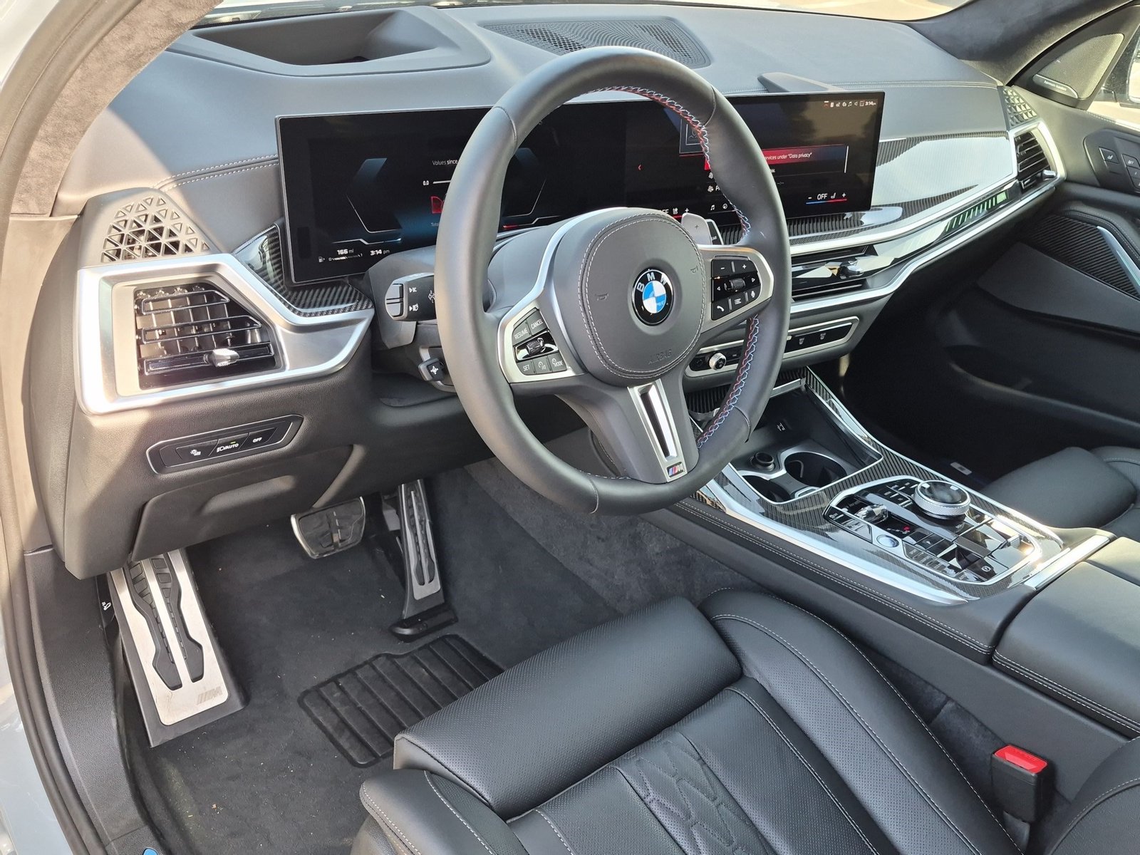 New 2026 BMW X7 M60i SUV