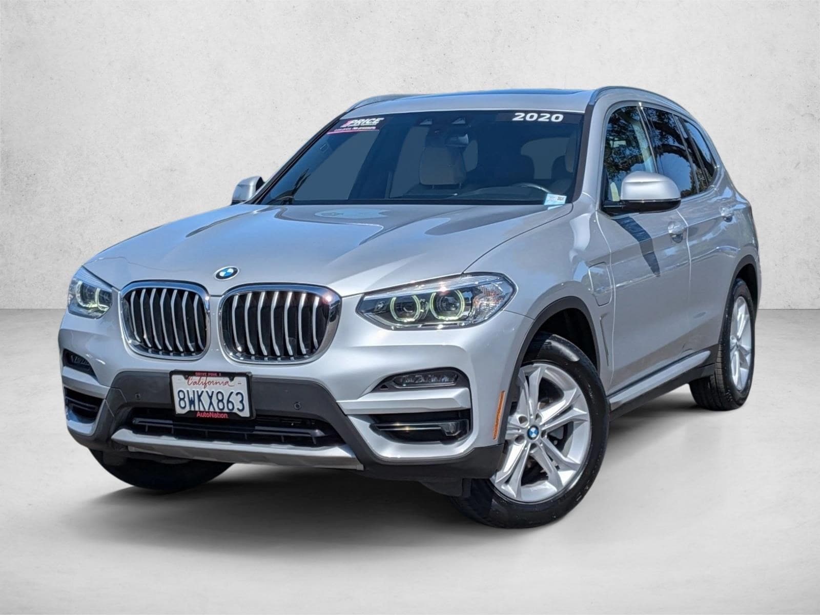 2020 BMW X3 xDrive30e's photo