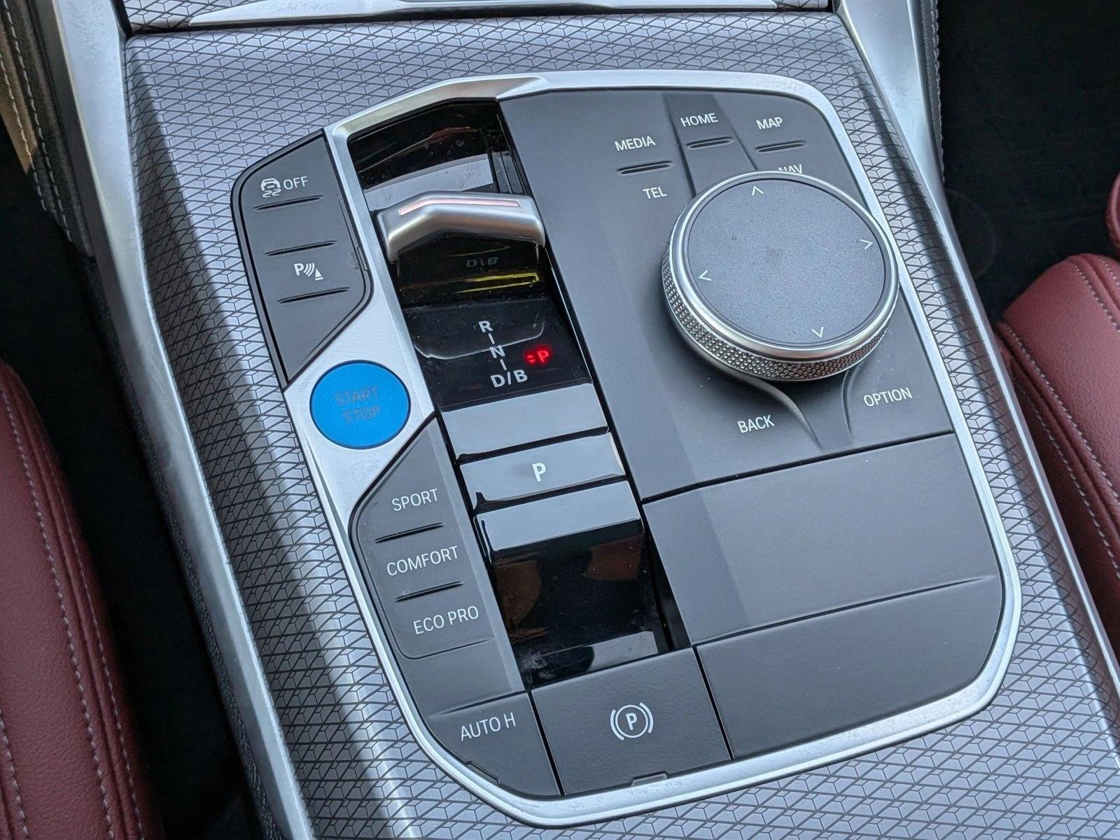 2025 BMW i4 40 - Photo 12