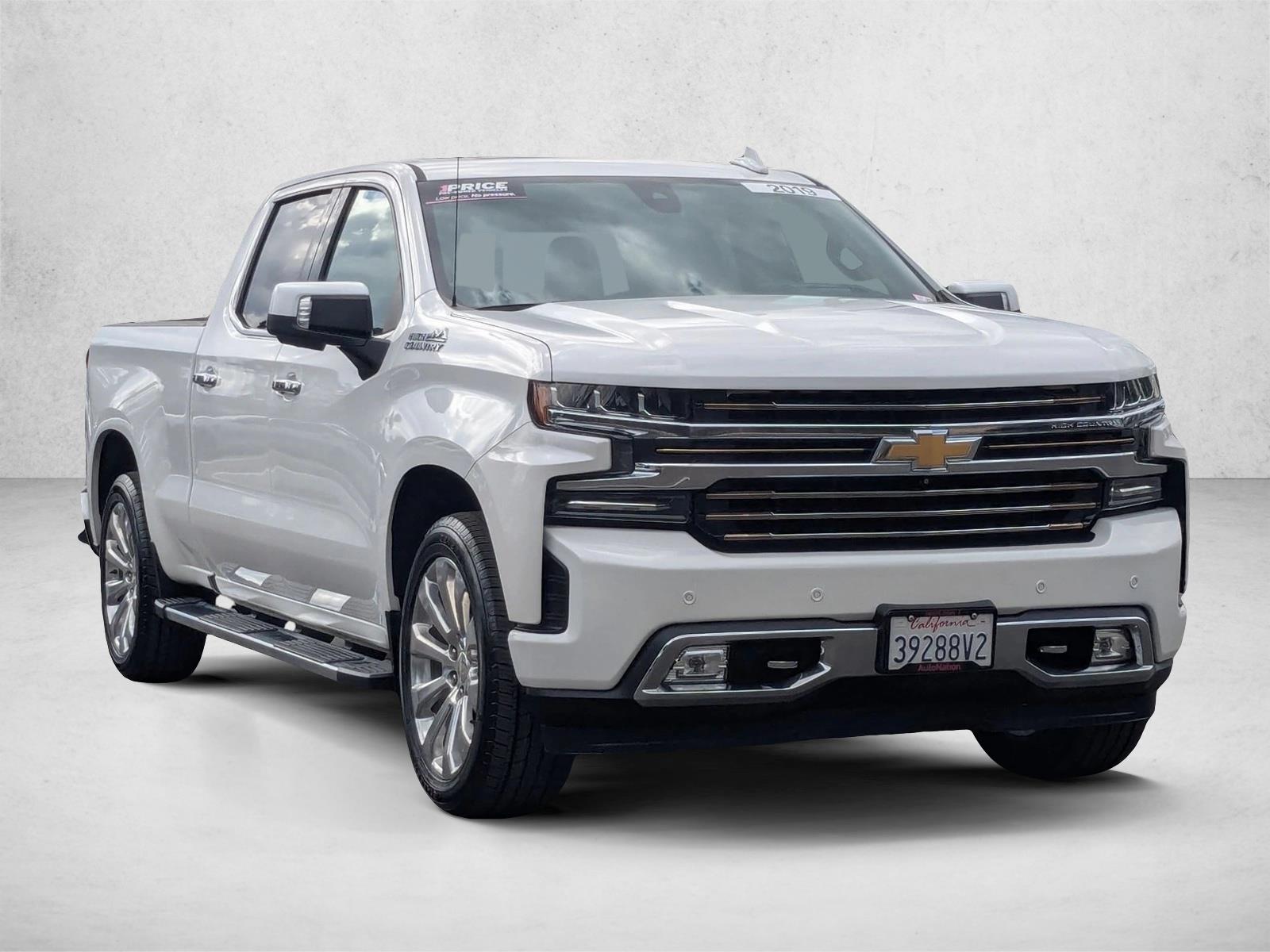 2019 Chevrolet Silverado 1500 High Country photo 3