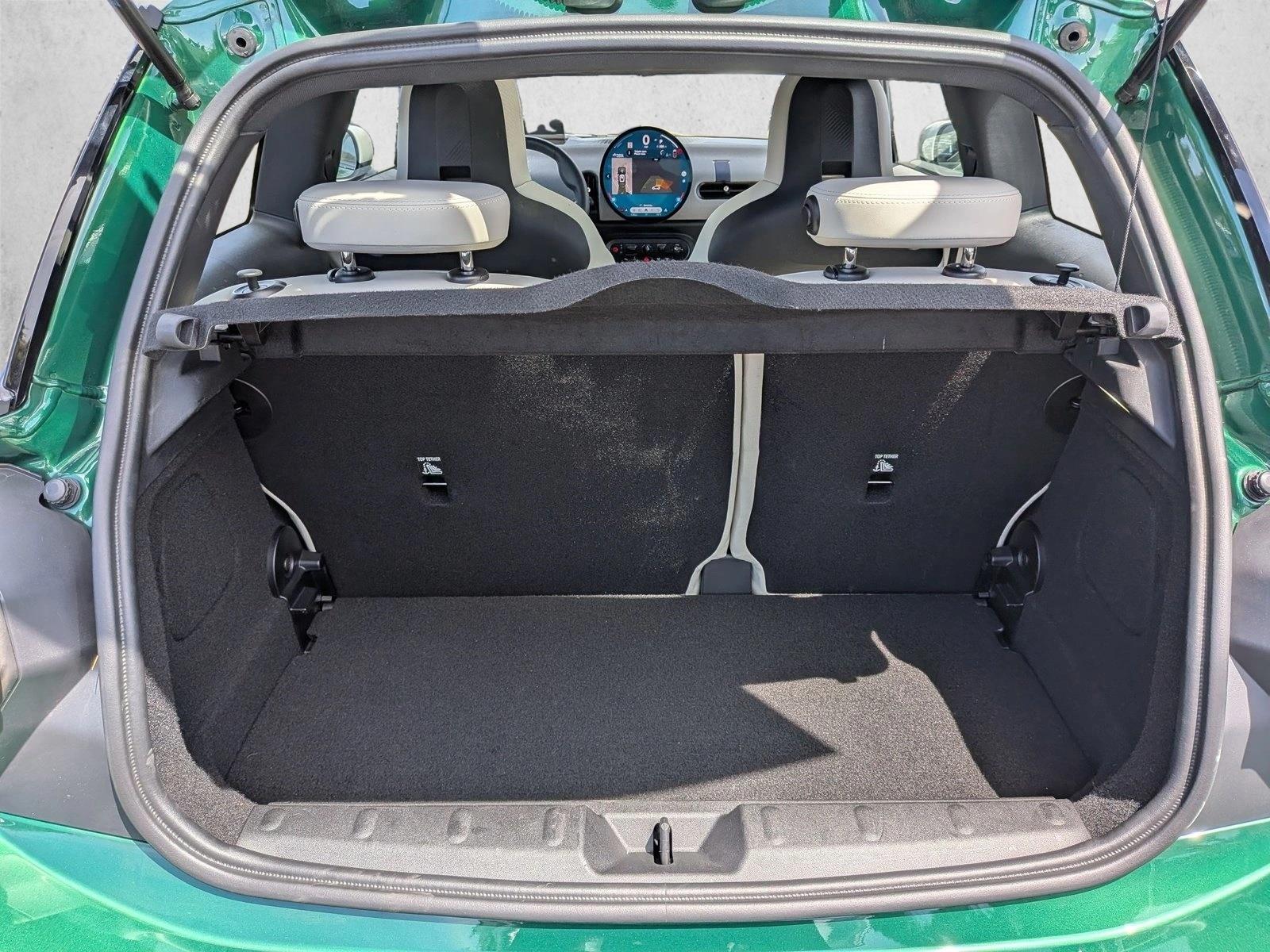 2025 MINI Hardtop 2 Door Base - Photo 6