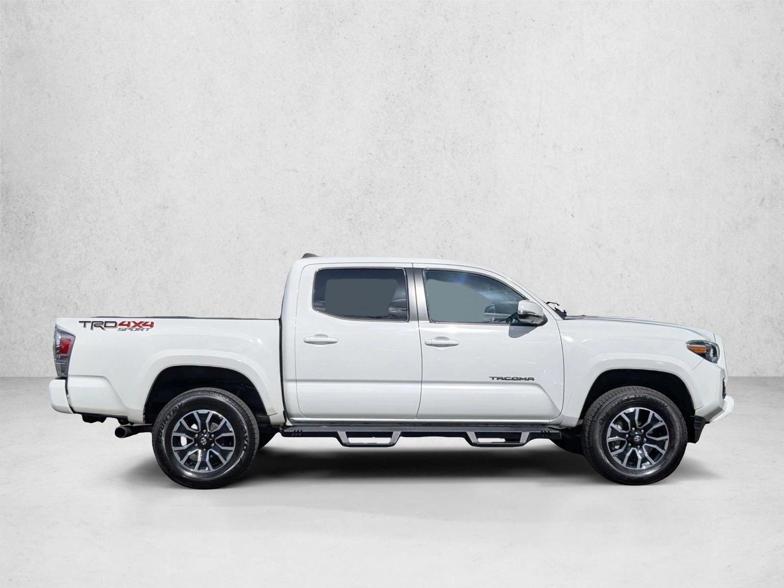 2023 Toyota Tacoma TRD Sport V6 photo 4