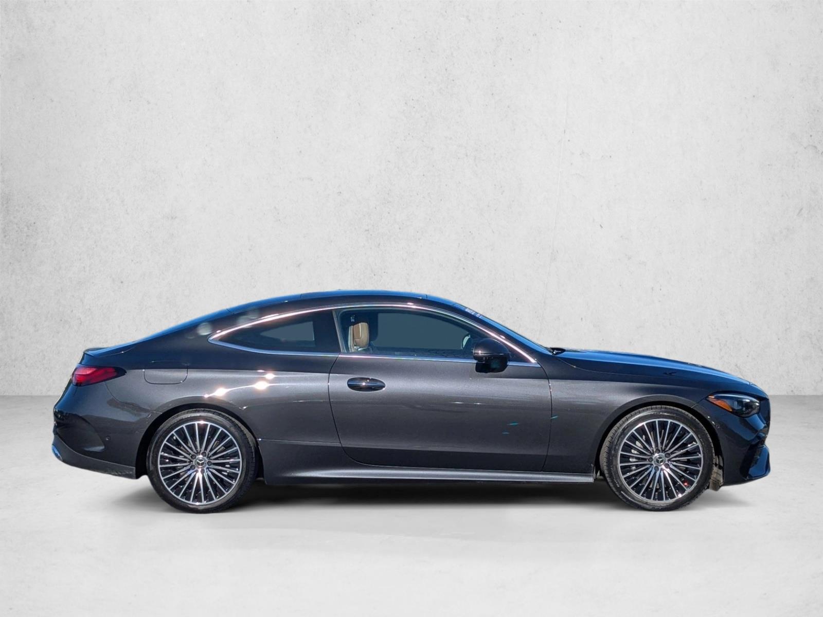 2024 Mercedes Benz CLE 450 4MATIC photo 4