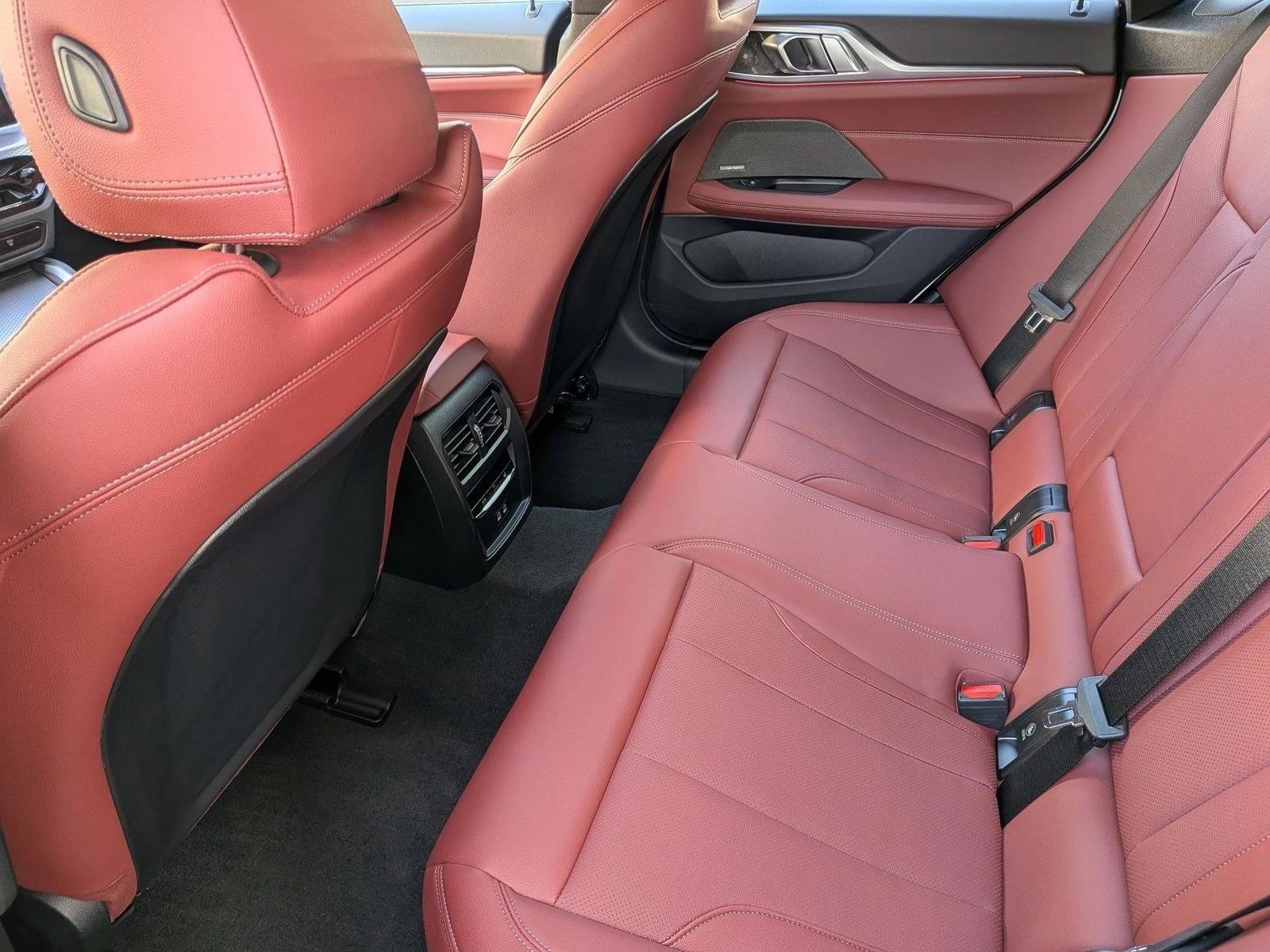 2025 BMW i4 40 - Photo 20