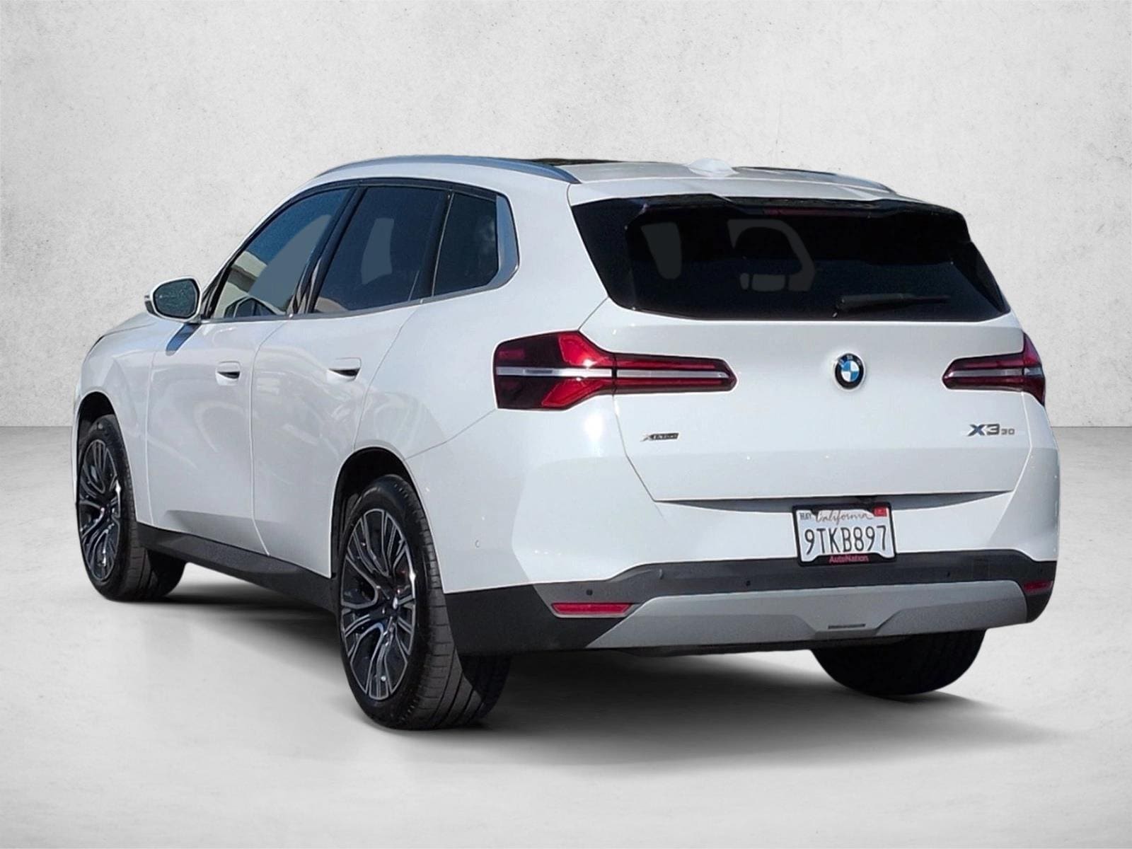 2025 BMW X3 30 xDrive photo 3