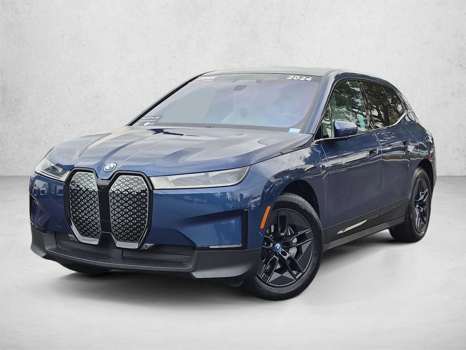  BMW iX