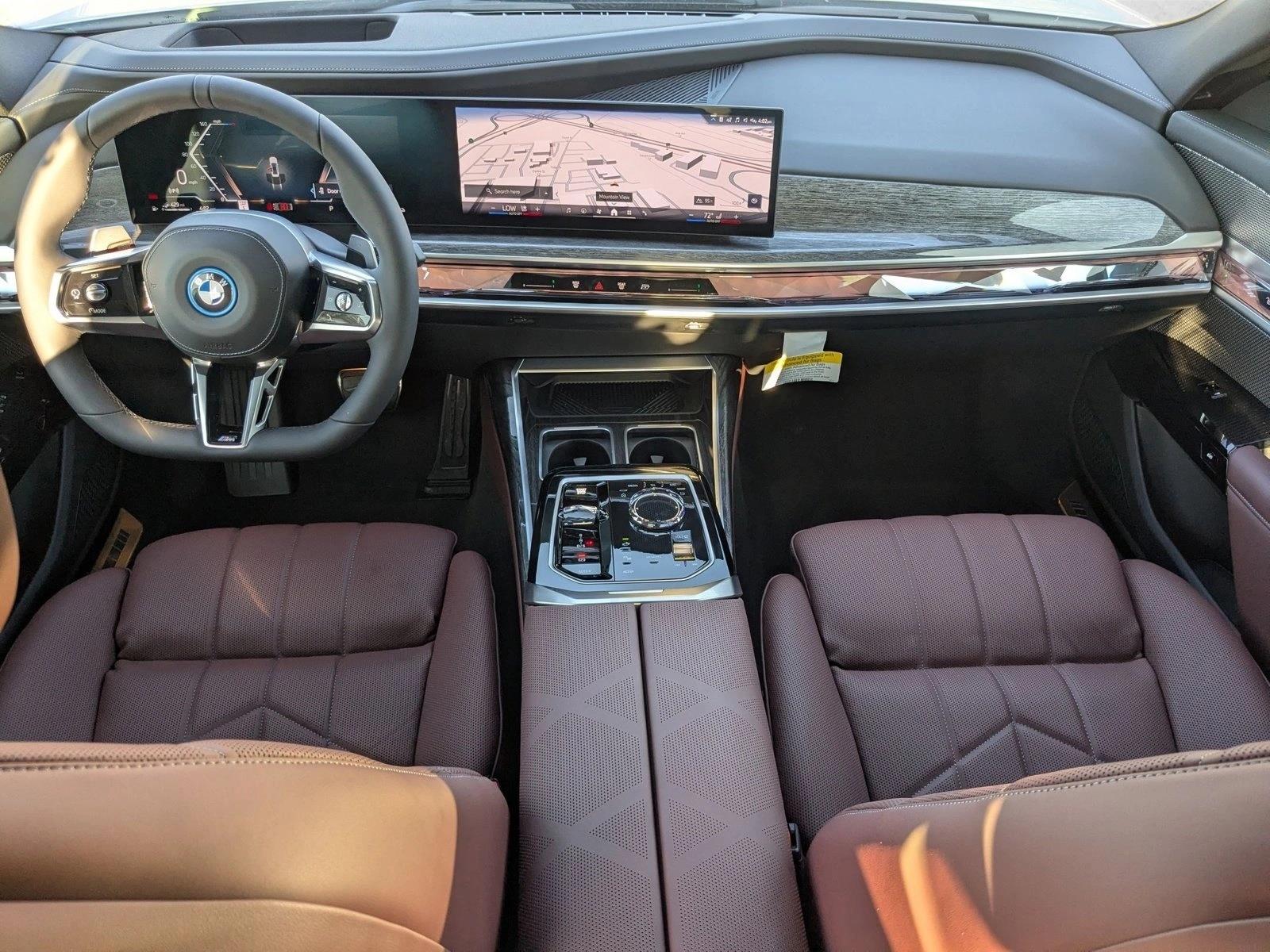 2026 BMW 7 Series 750e - Photo 15
