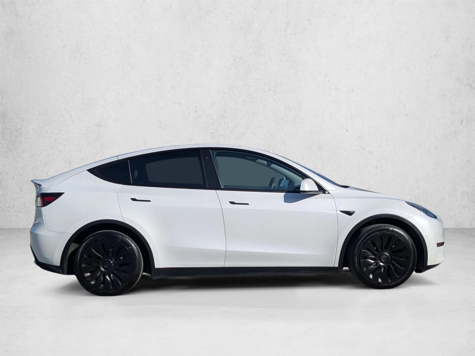 2021 Tesla Model Y Long Range photo 4