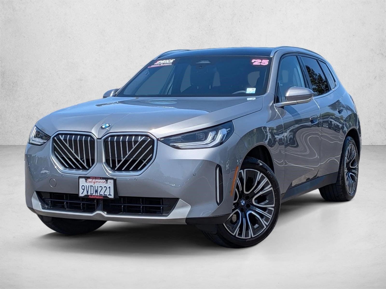 2025 BMW X3 30 XDRIVE's photo
