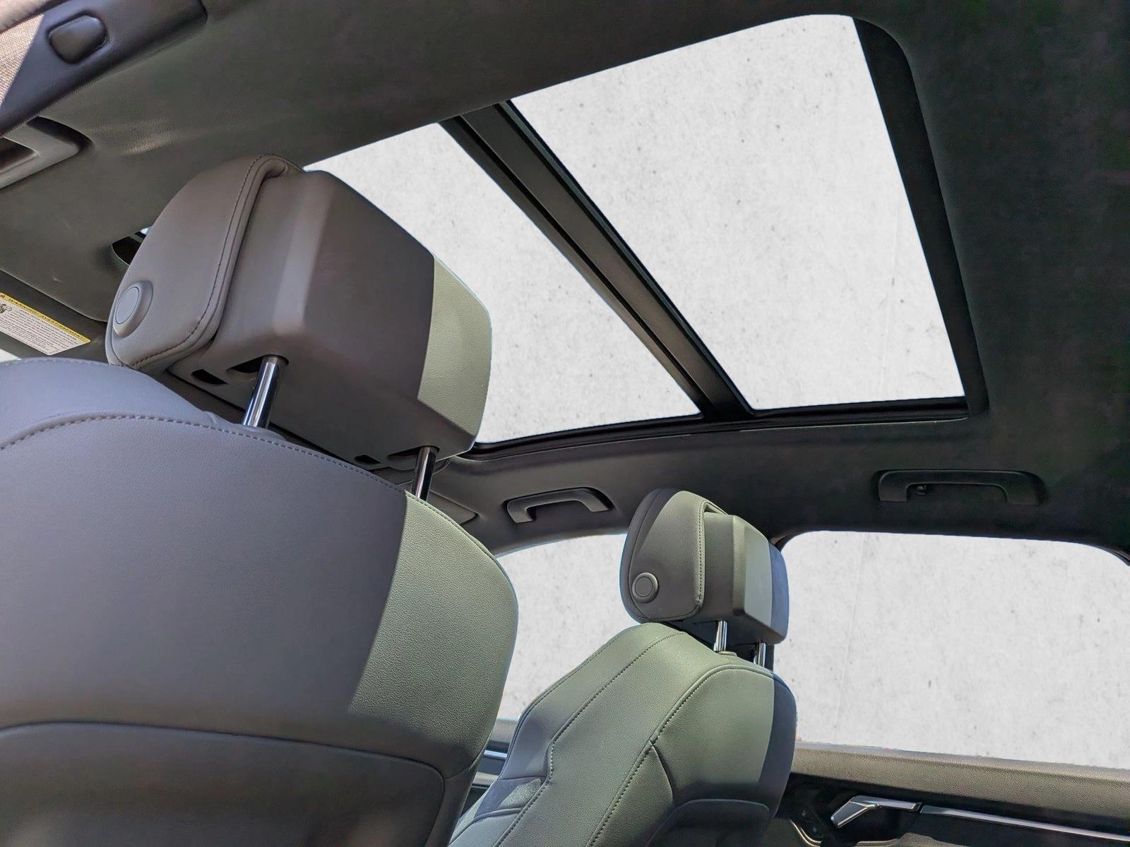 2021 Audi Q3 S Line Premium Plus - Photo 20