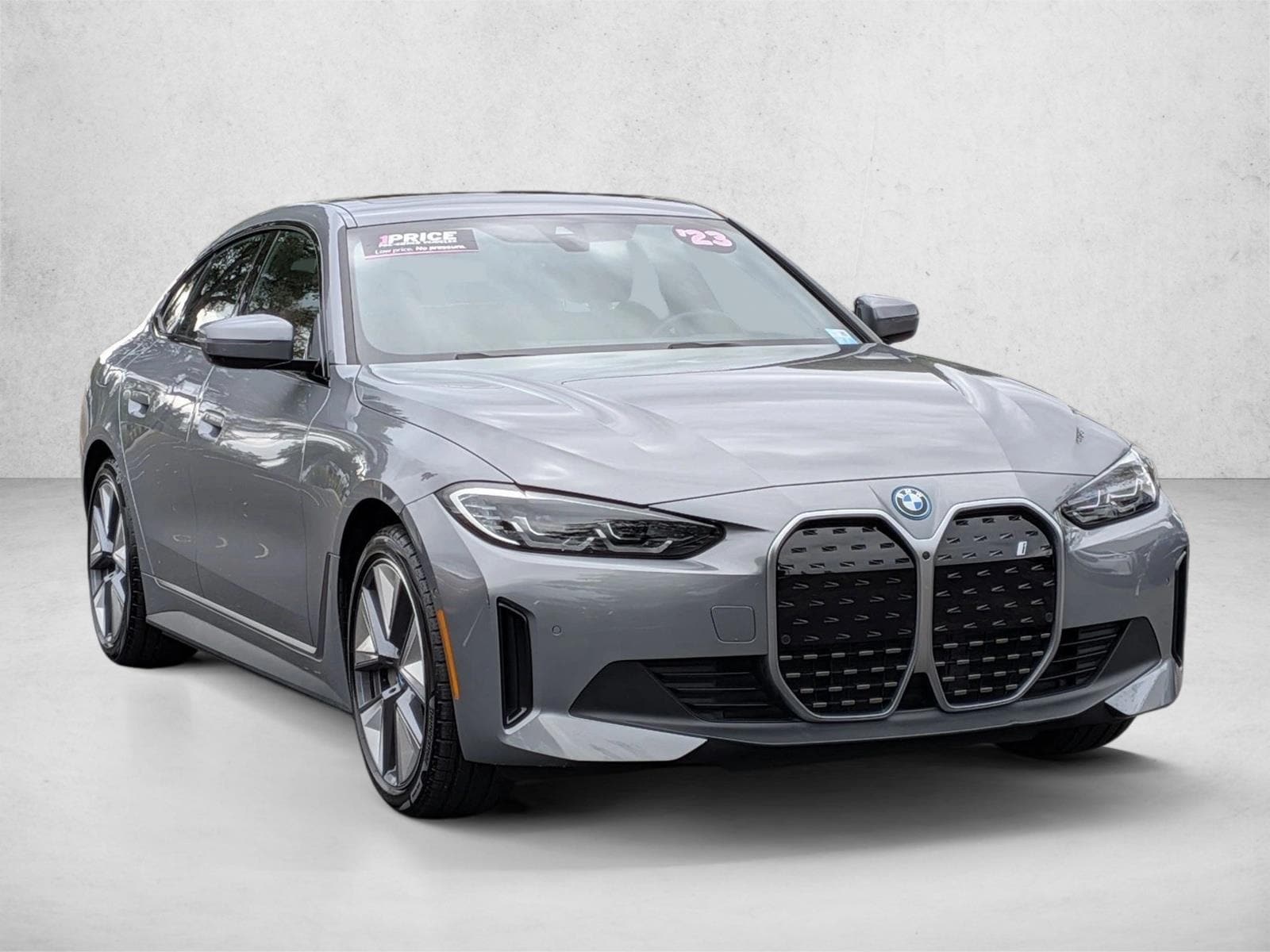 2023 BMW i4 eDrive35 photo 2