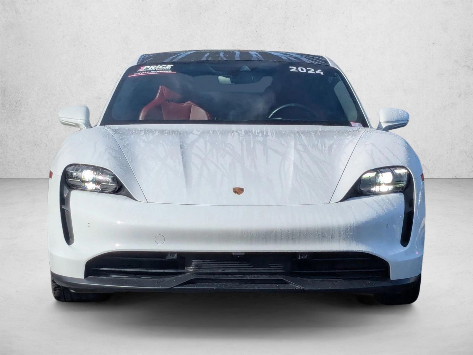 2024 Porsche Taycan 4S photo 2