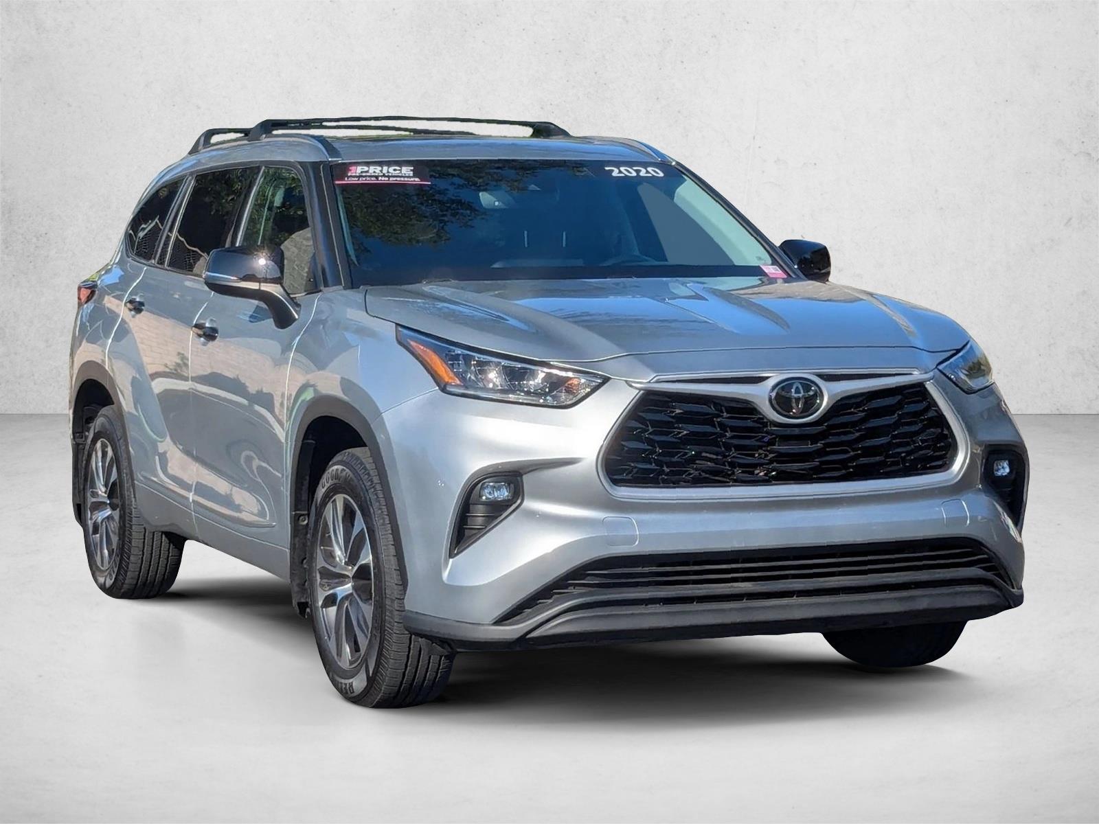 2020 Toyota Highlander XLE photo 3